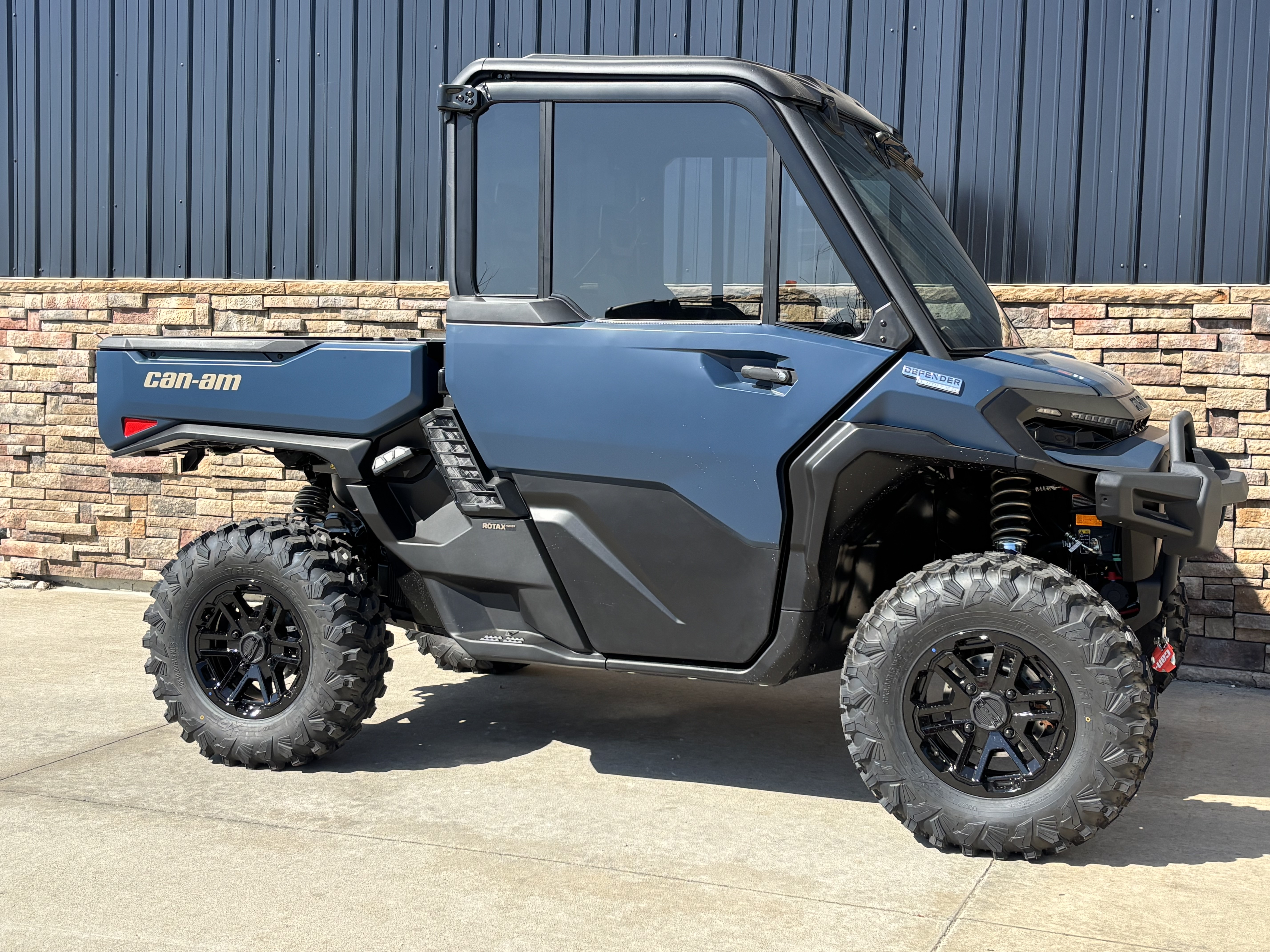 2026 Can-Am Defender Limited HD11 in Columbia, Missouri - Photo 2