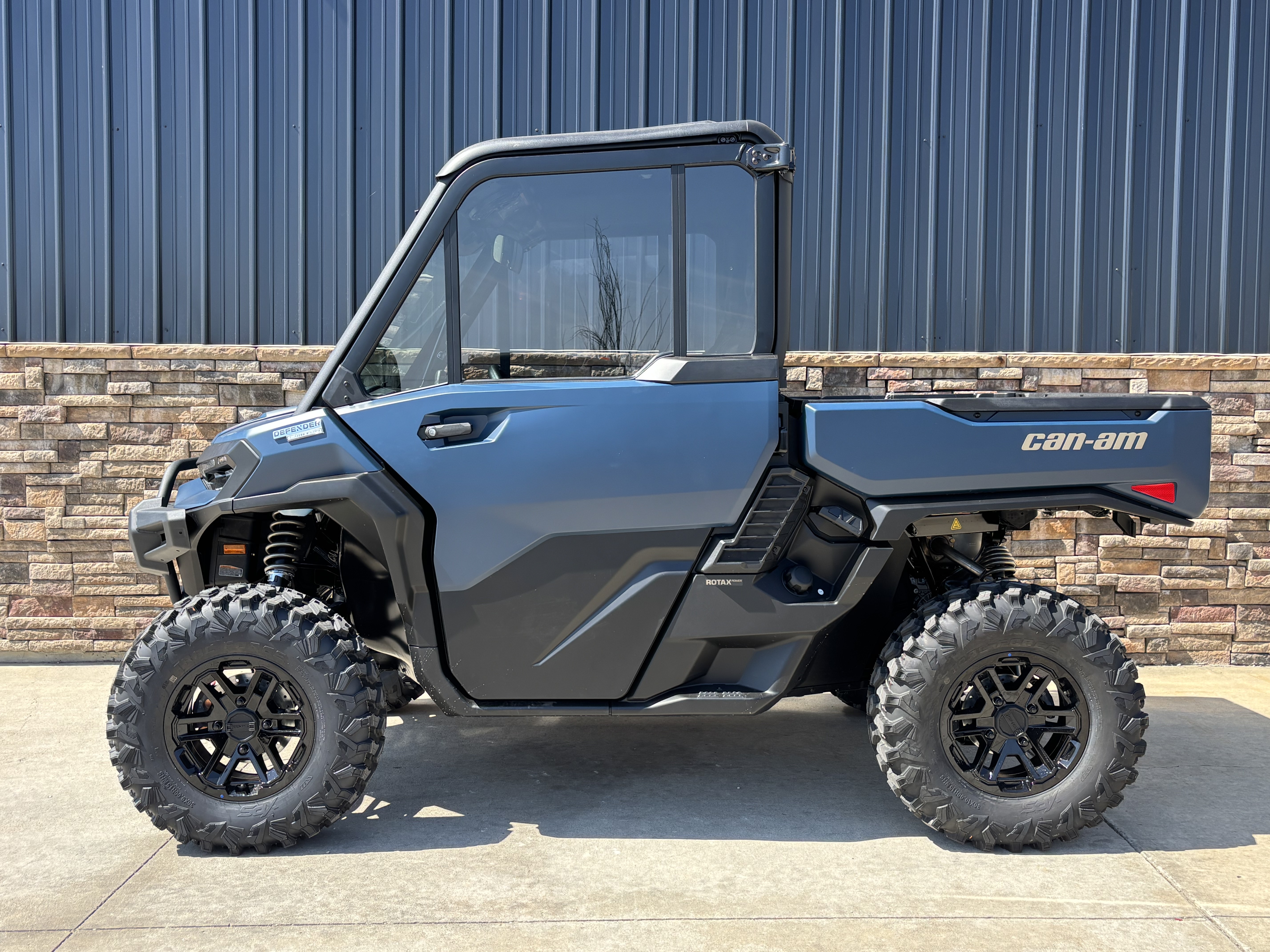 2026 Can-Am Defender Limited HD11 in Columbia, Missouri - Photo 1