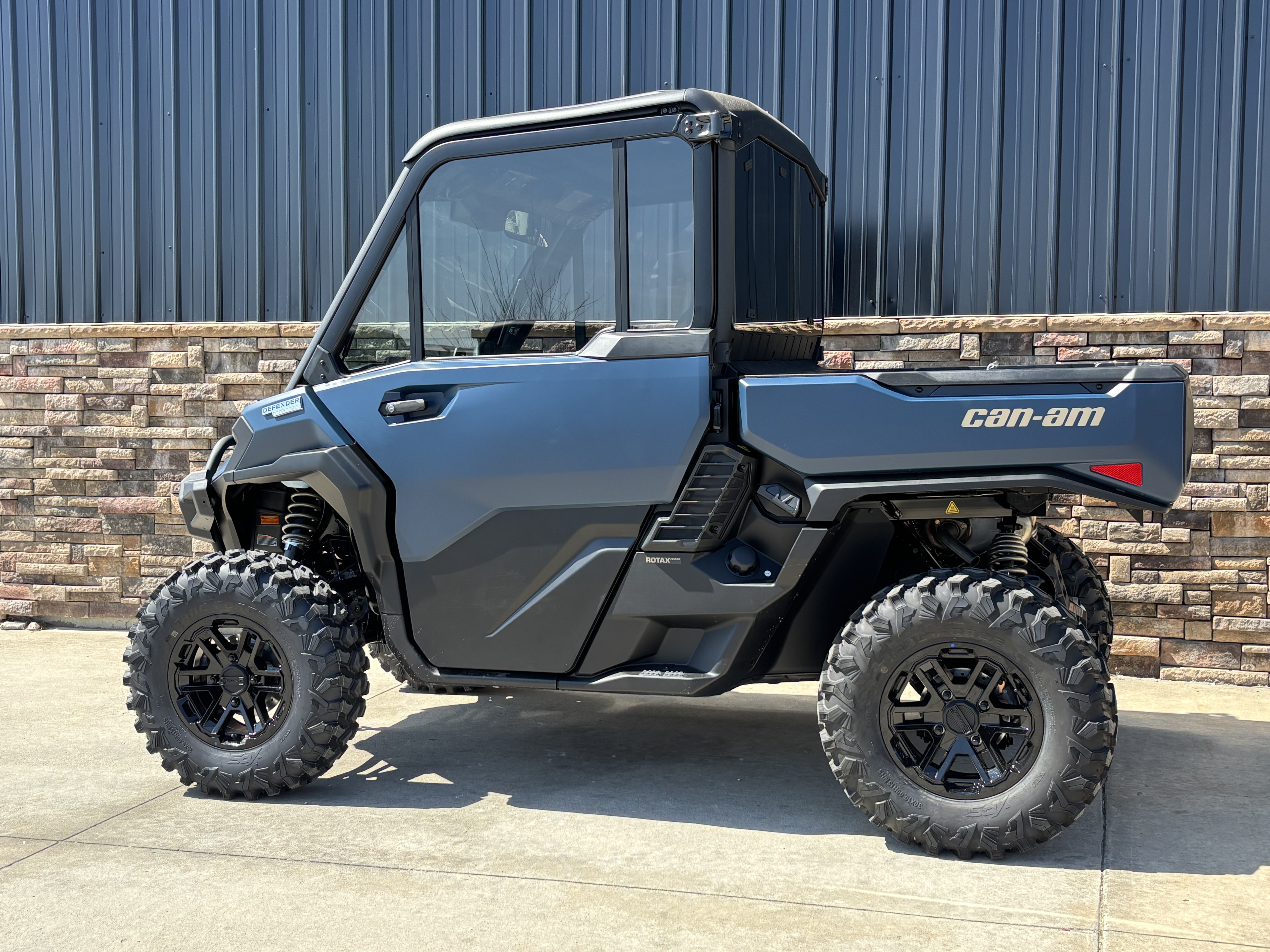 2026 Can-Am Defender Limited HD11 in Columbia, Missouri - Photo 2