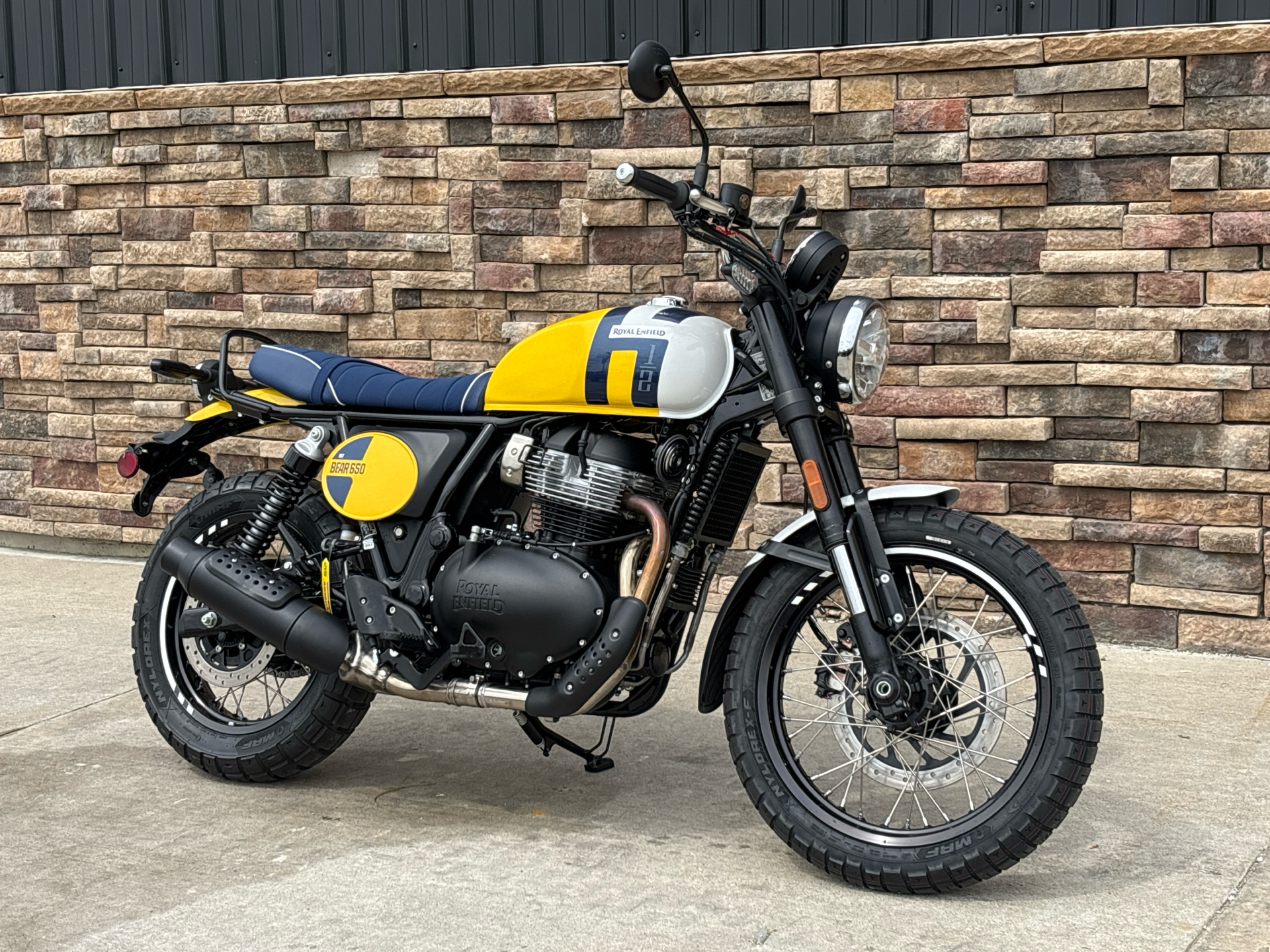 2025 Royal Enfield Bear 650 in Columbia, Missouri - Photo 2