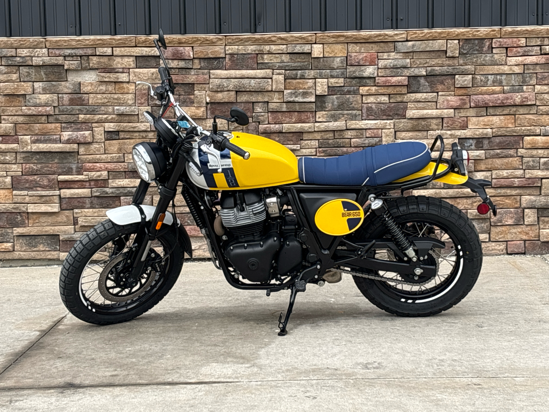 2025 Royal Enfield Bear 650 in Columbia, Missouri - Photo 12