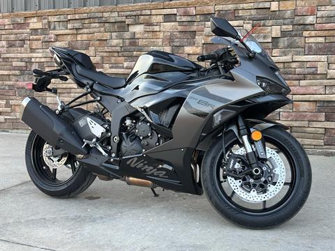 2026 Kawasaki NINJA ZX-6R ABS in Columbia, Missouri - Photo 2