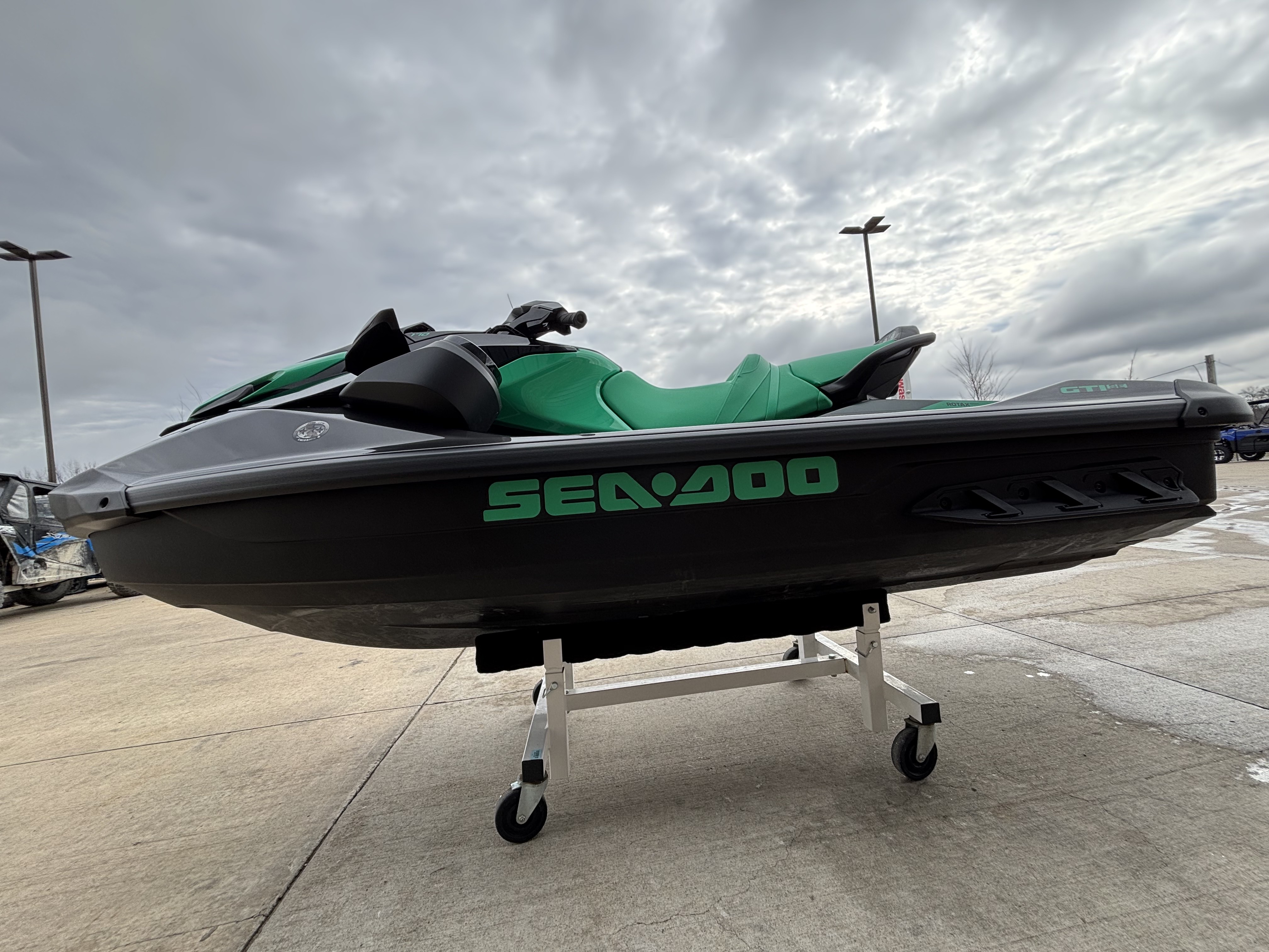 2026 Sea-Doo GTI SE 170 in Columbia, Missouri - Photo 14