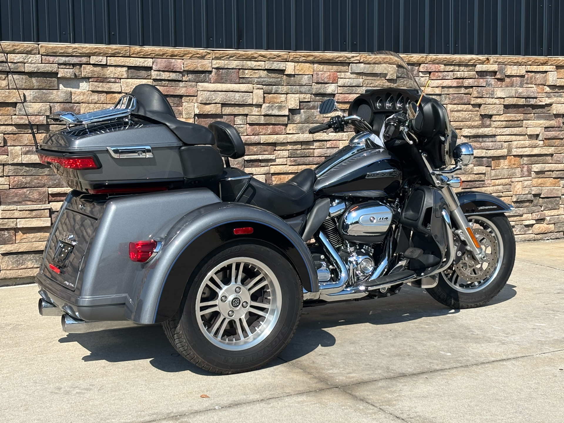2021 Harley-Davidson Tri Glide® Ultra in Columbia, Missouri - Photo 1