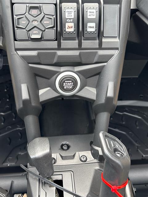 2025 Can-Am Maverick X3 DS Turbo in Columbia, Missouri - Photo 8