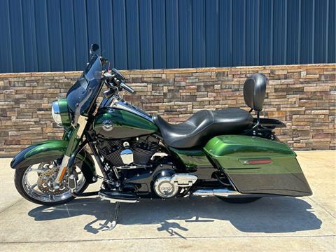 2014 Harley-Davidson CVO™ Road King® in Columbia, Missouri - Photo 1