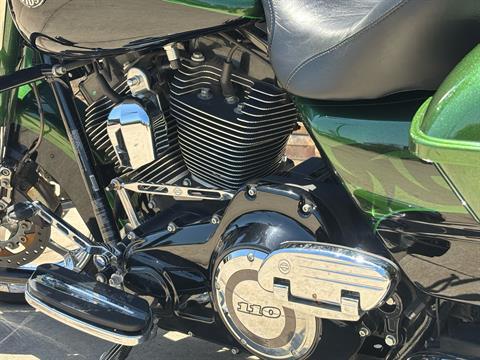 2014 Harley-Davidson CVO™ Road King® in Columbia, Missouri - Photo 4