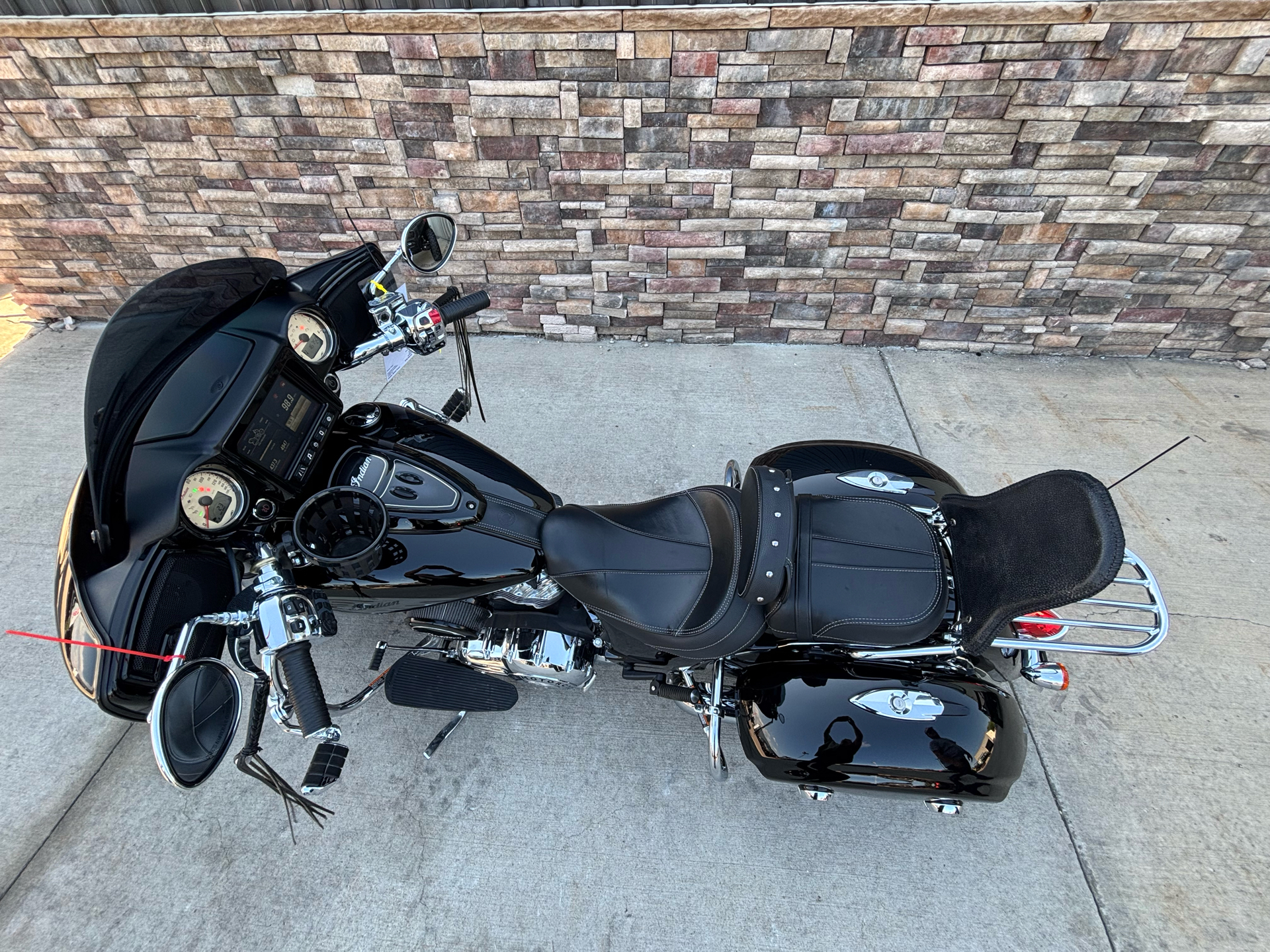 2017 Indian Motorcycle Chieftain® Limited in Columbia, Missouri - Photo 6