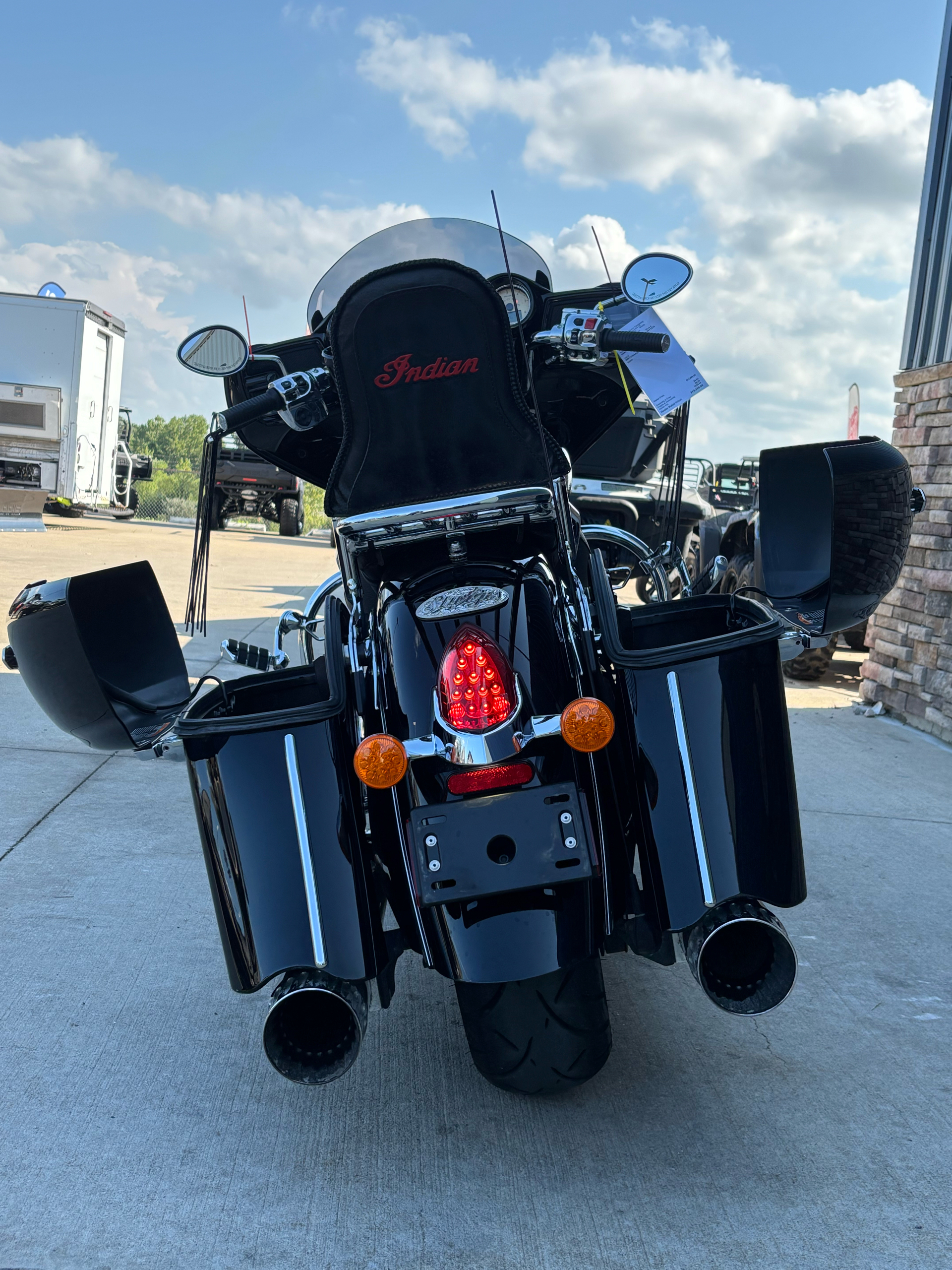 2017 Indian Motorcycle Chieftain® Limited in Columbia, Missouri - Photo 10