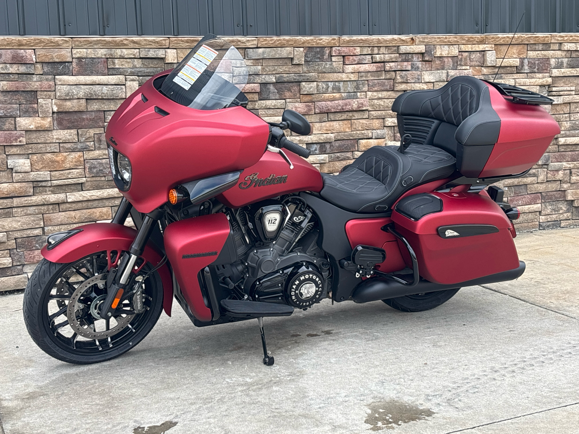 2025 Indian Motorcycle Roadmaster® Dark Horse® in Columbia, Missouri - Photo 2