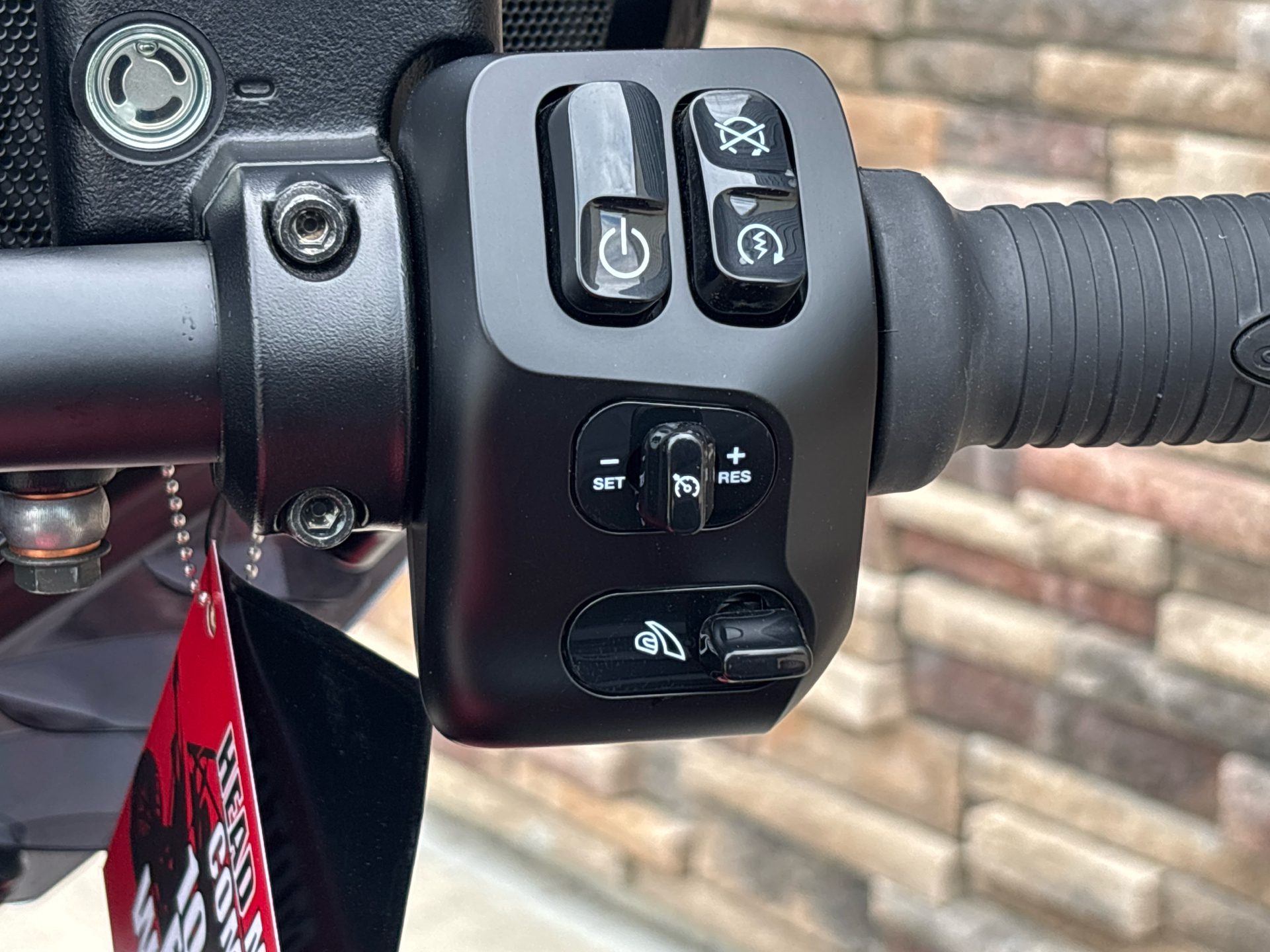 2025 Indian Motorcycle Roadmaster® Dark Horse® in Columbia, Missouri - Photo 11