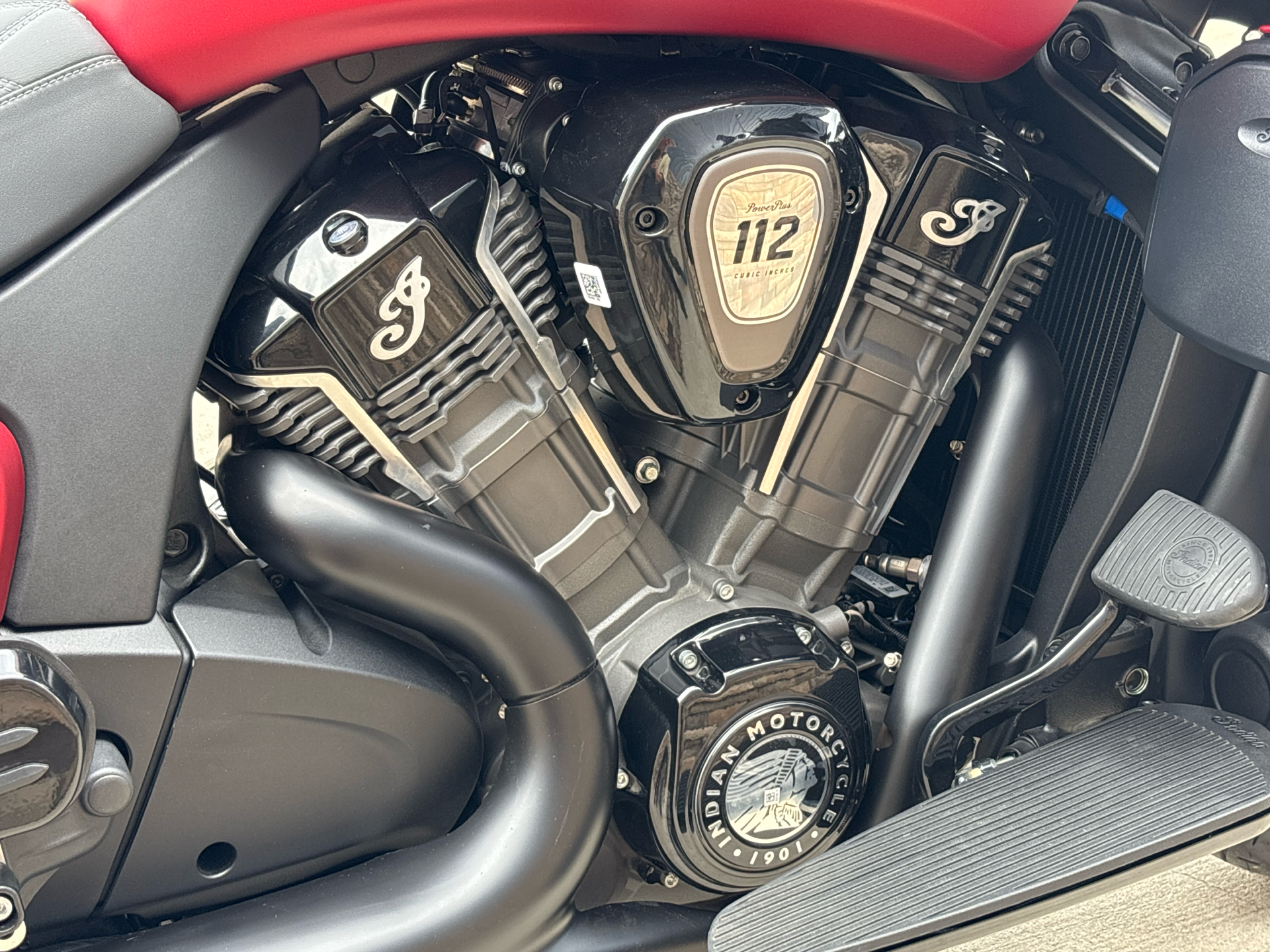 2025 Indian Motorcycle Roadmaster® Dark Horse® in Columbia, Missouri - Photo 12