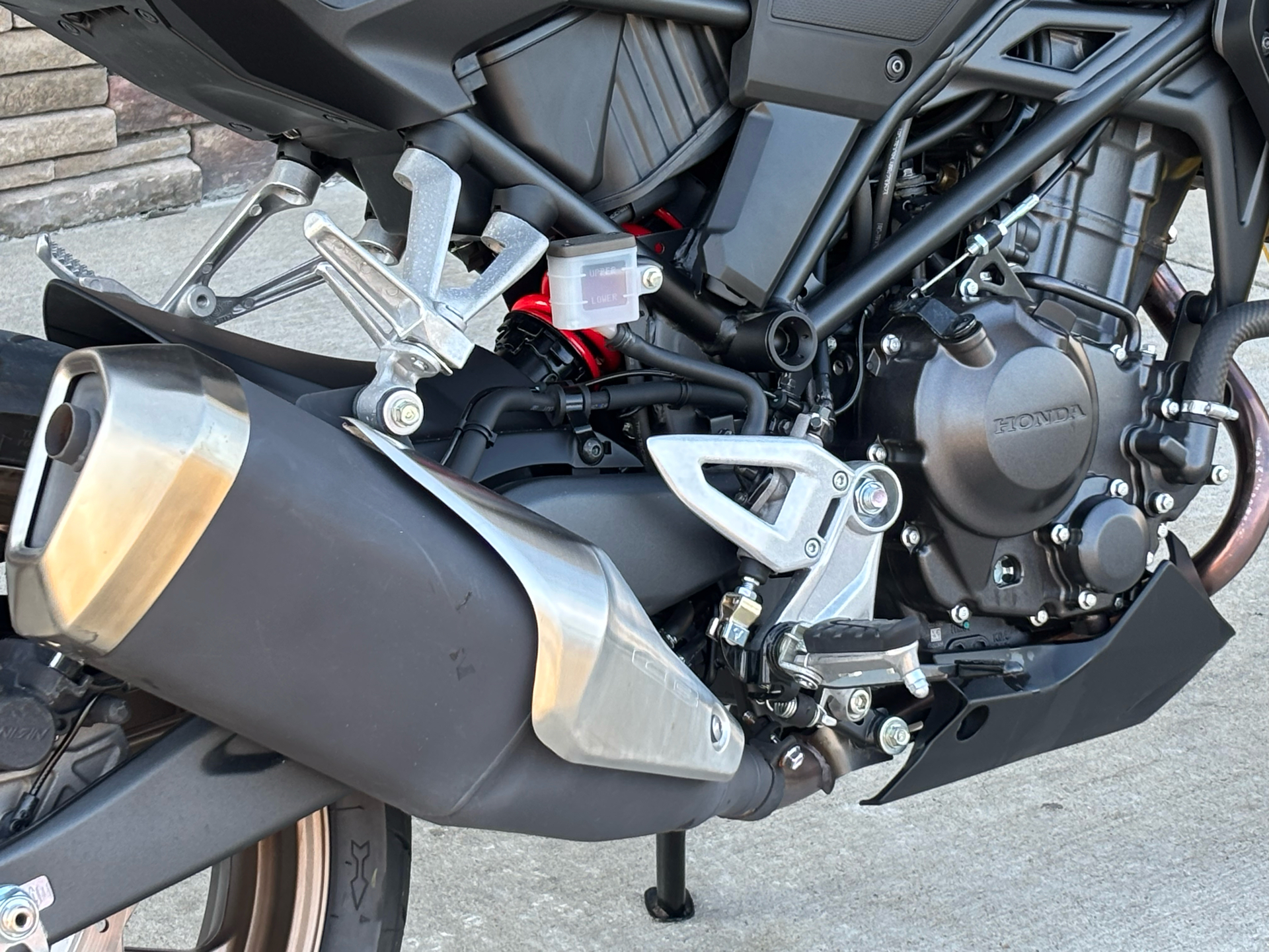 2024 Honda CB300R ABS in Columbia, Missouri - Photo 6