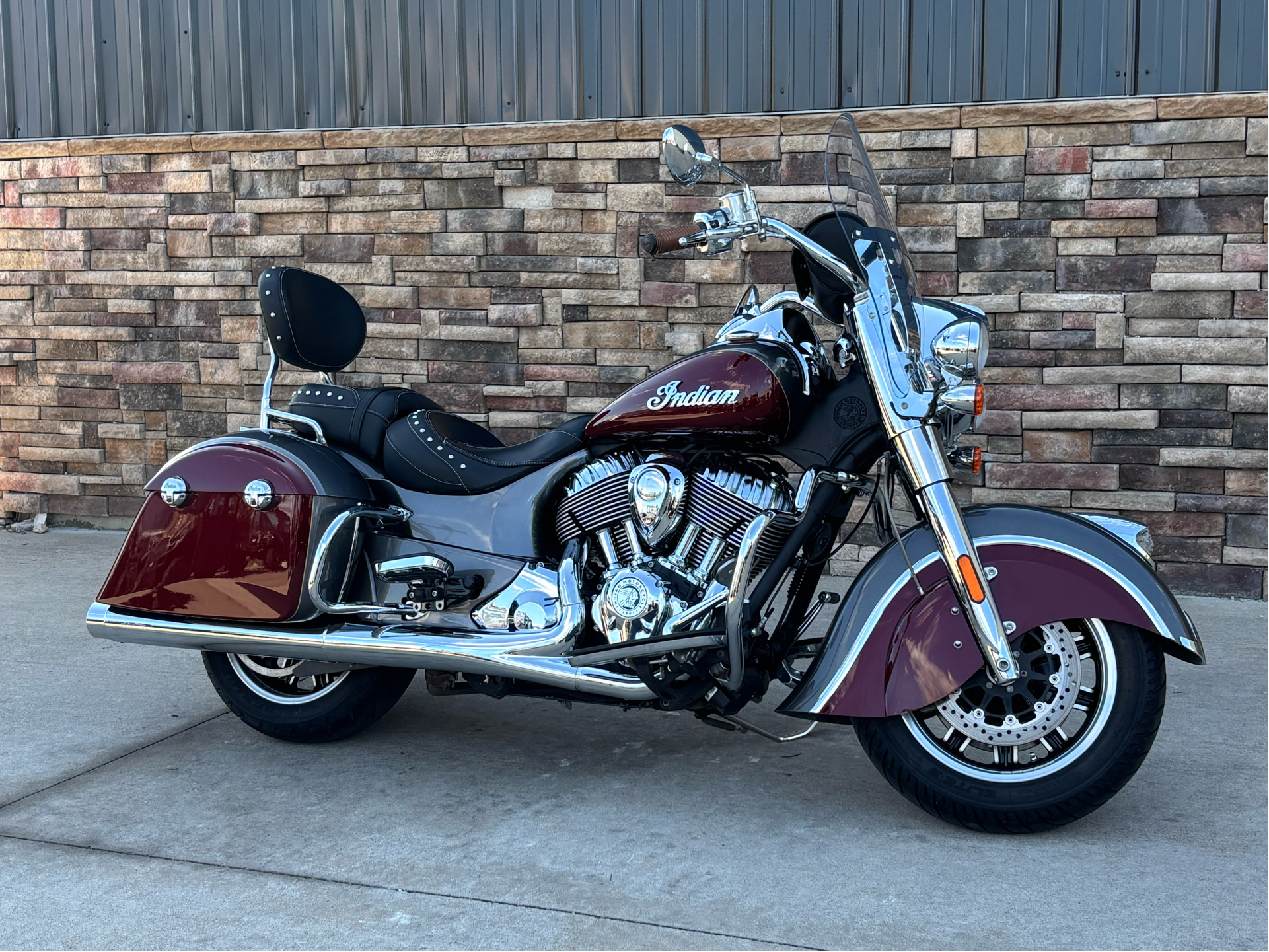 2019 Indian Motorcycle Springfield® ABS in Columbia, Missouri - Photo 2