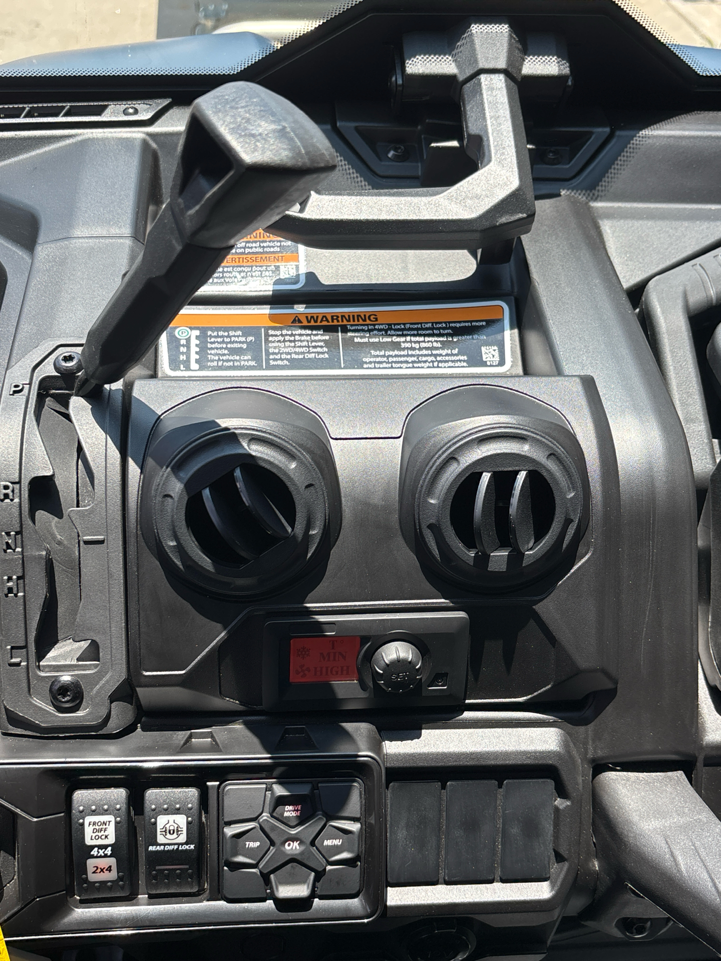 2025 Can-Am Defender MAX Limited in Columbia, Missouri - Photo 12