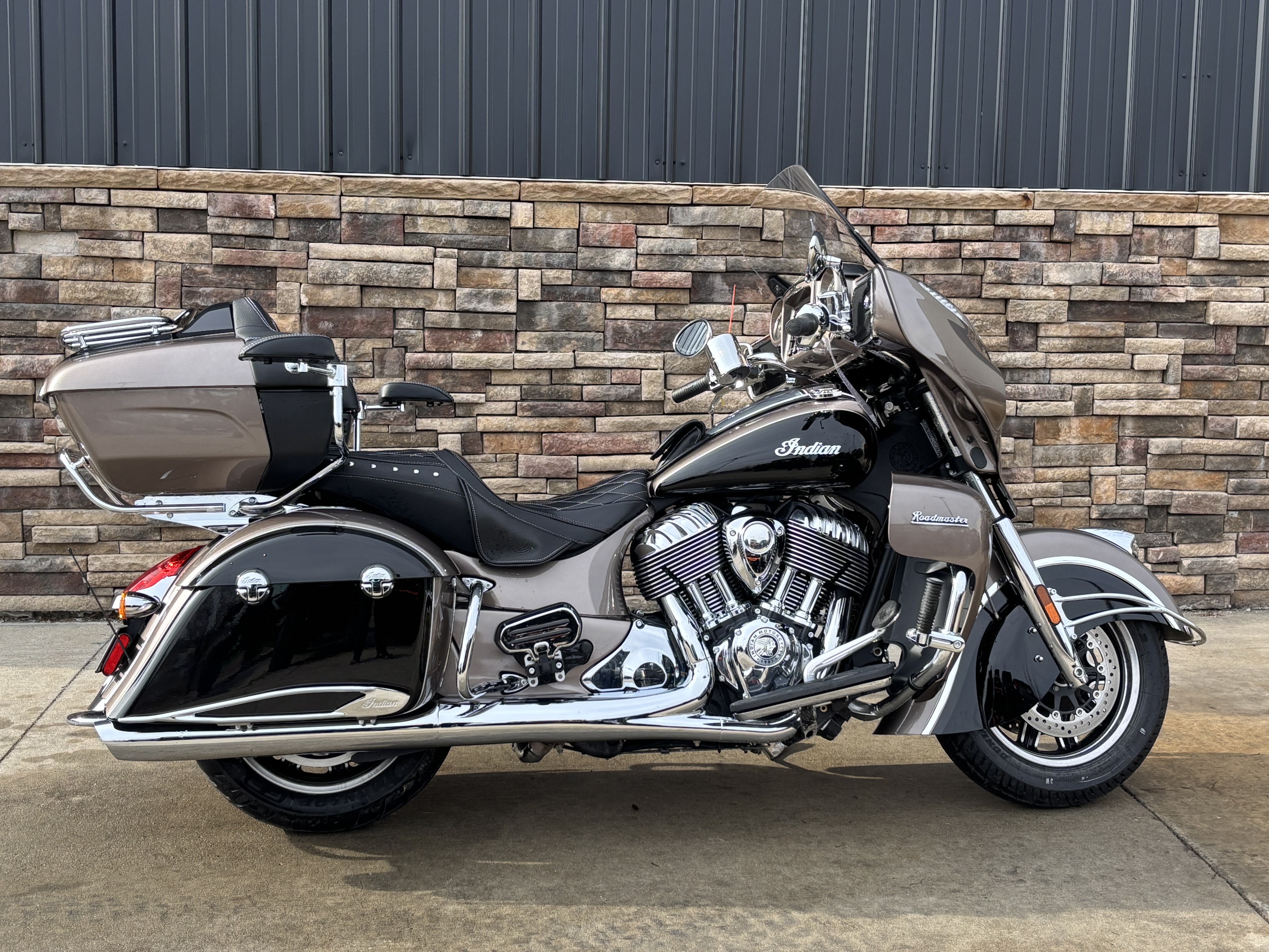 2019 Indian Motorcycle Roadmaster® ABS in Columbia, Missouri - Photo 18