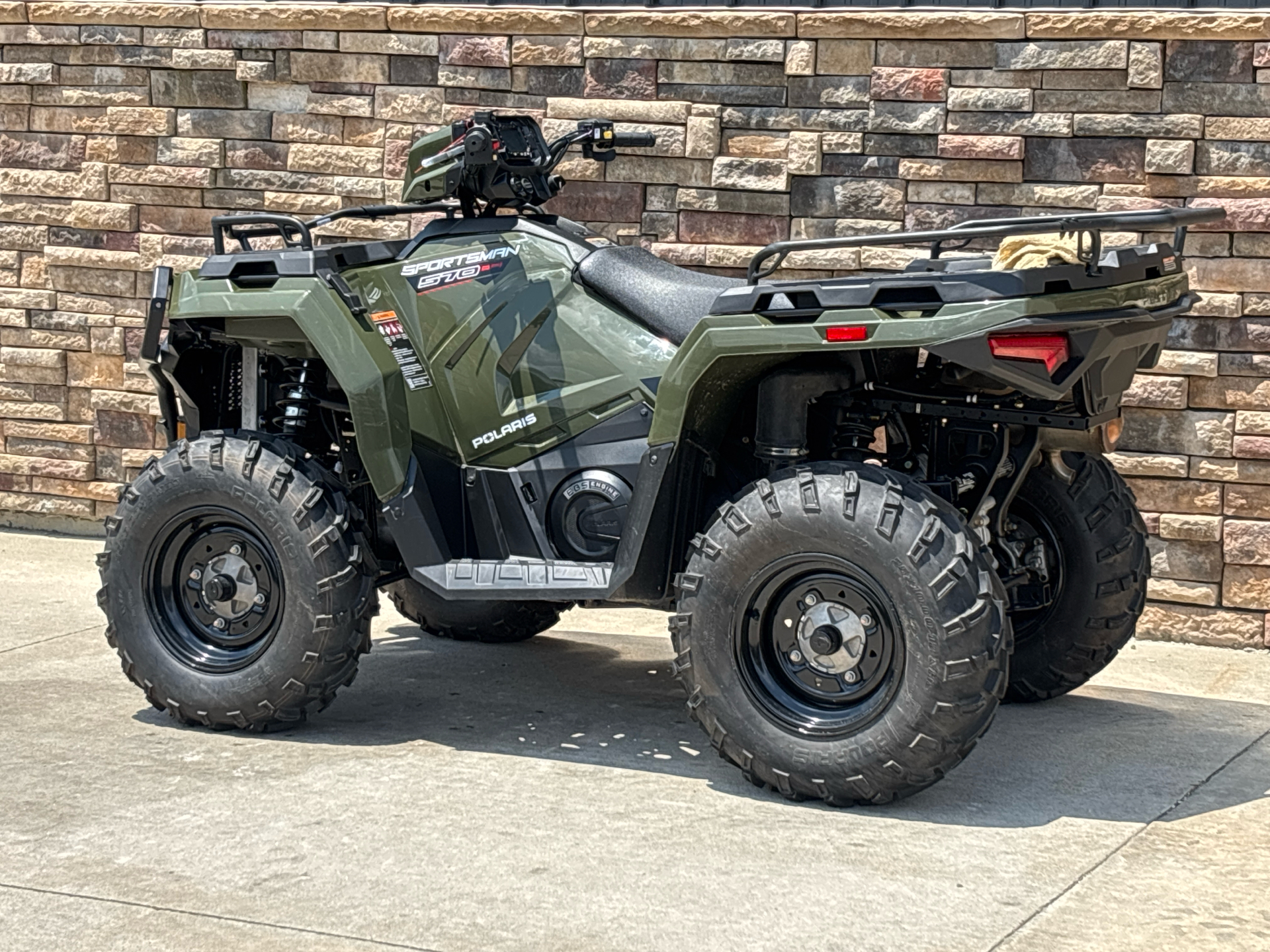 2025 Polaris Sportsman 570 EPS in Columbia, Missouri - Photo 2
