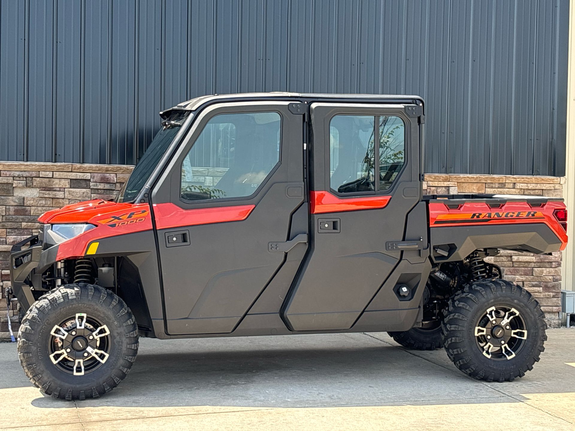 2025 Polaris Ranger Crew XP 1000 NorthStar Edition Premium in Columbia, Missouri - Photo 2