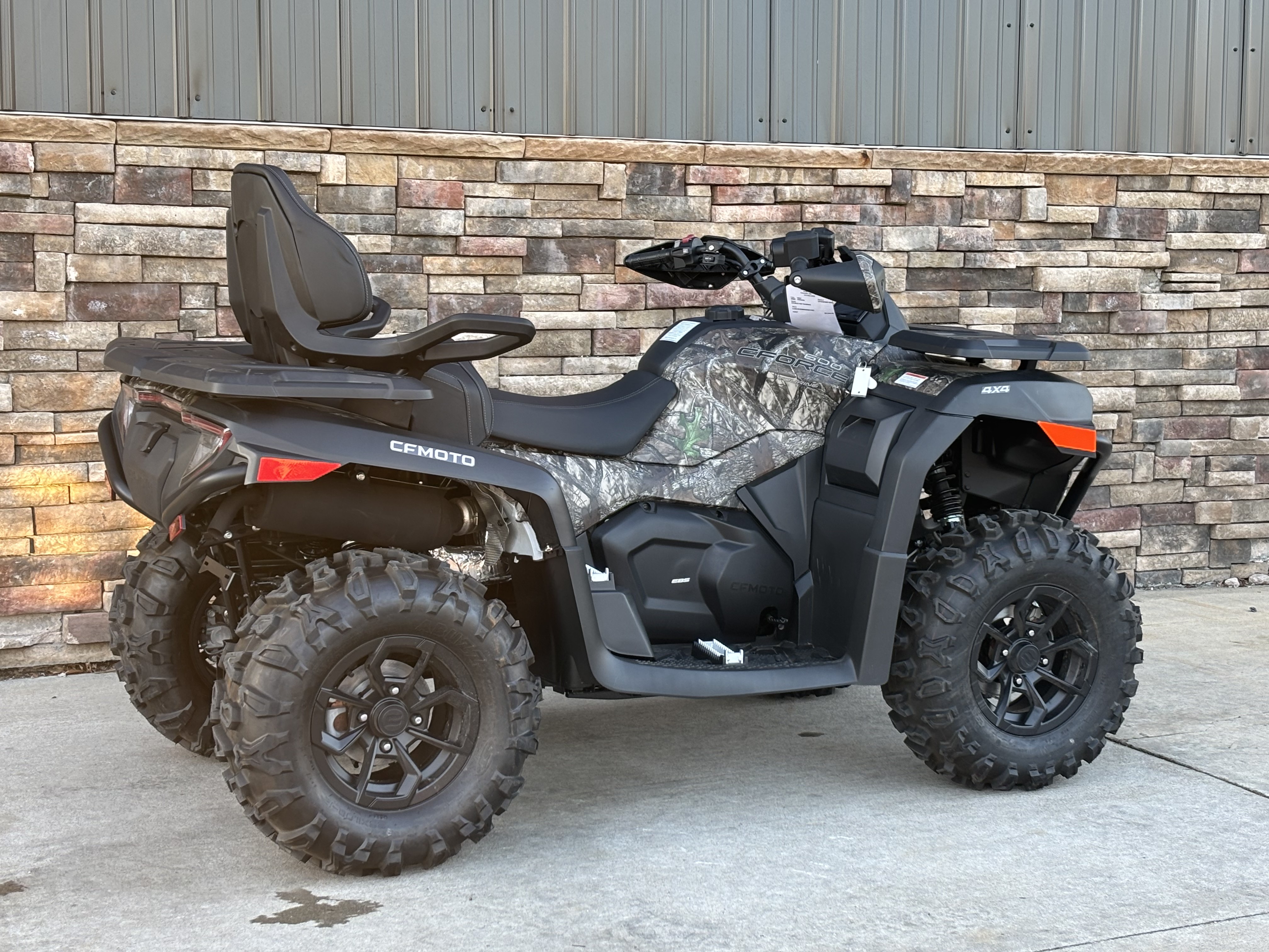 2025 CFMOTO CForce 600 Touring in Columbia, Missouri - Photo 2