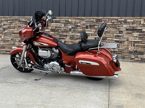 2019 Indian Motorcycle Chieftain® Limited Icon Series in Columbia, Missouri - Photo 2