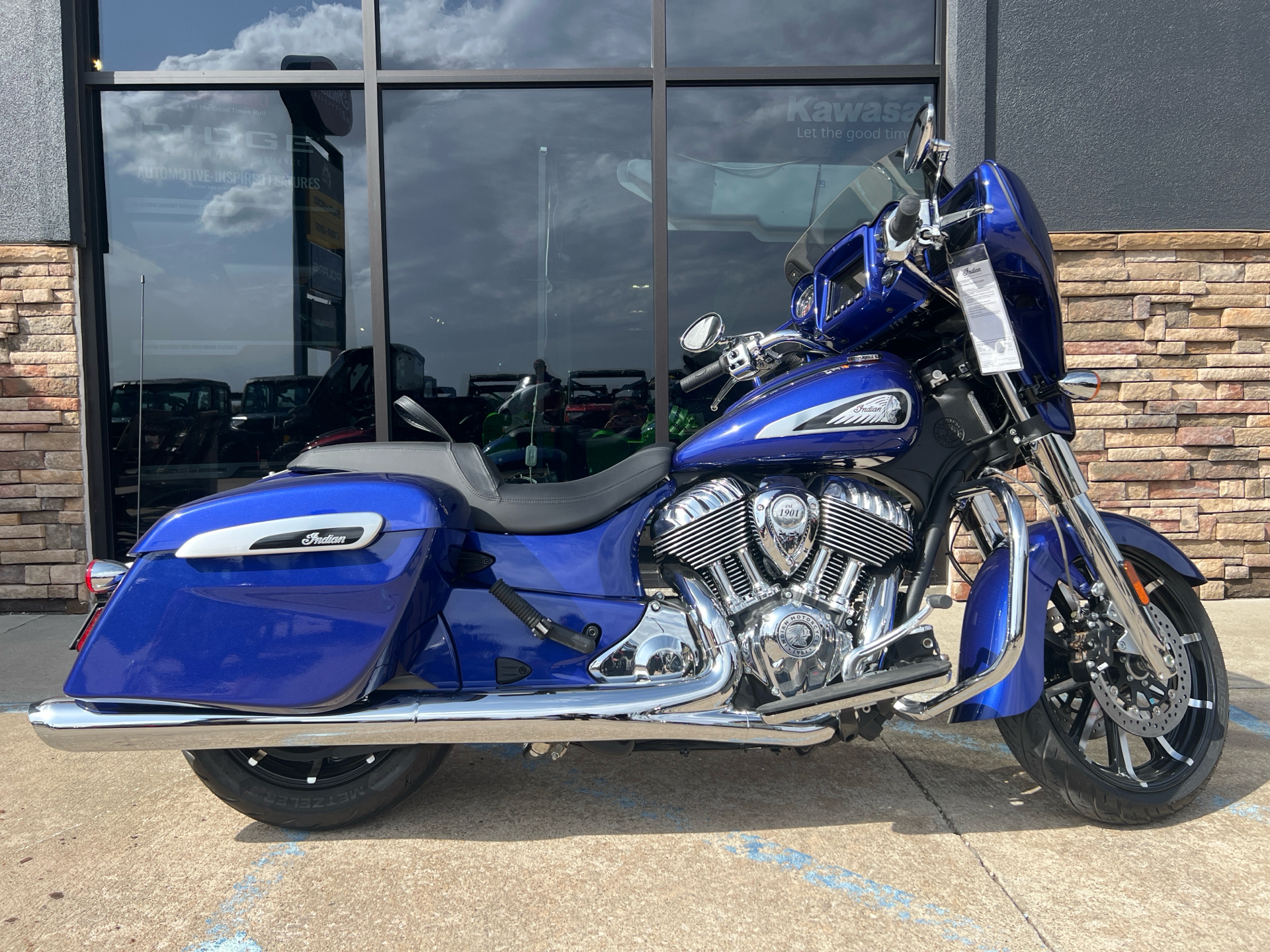 2023 Indian Motorcycle Chieftain® Limited in Columbia, Missouri - Photo 1
