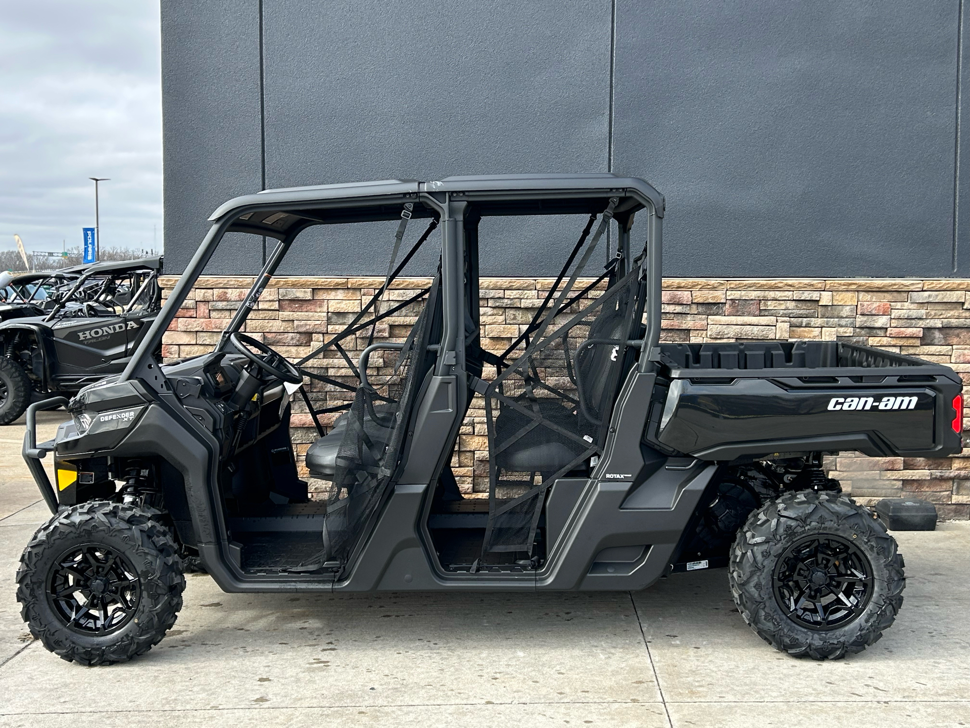 2025 Can-Am Defender MAX XT HD9 in Columbia, Missouri - Photo 1