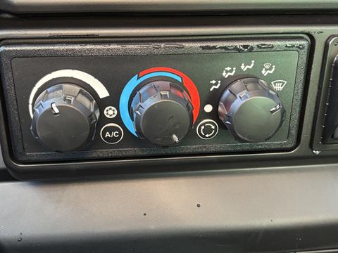 2026 Can-Am Defender MAX Lone Star CAB HD11 in Columbia, Missouri - Photo 12