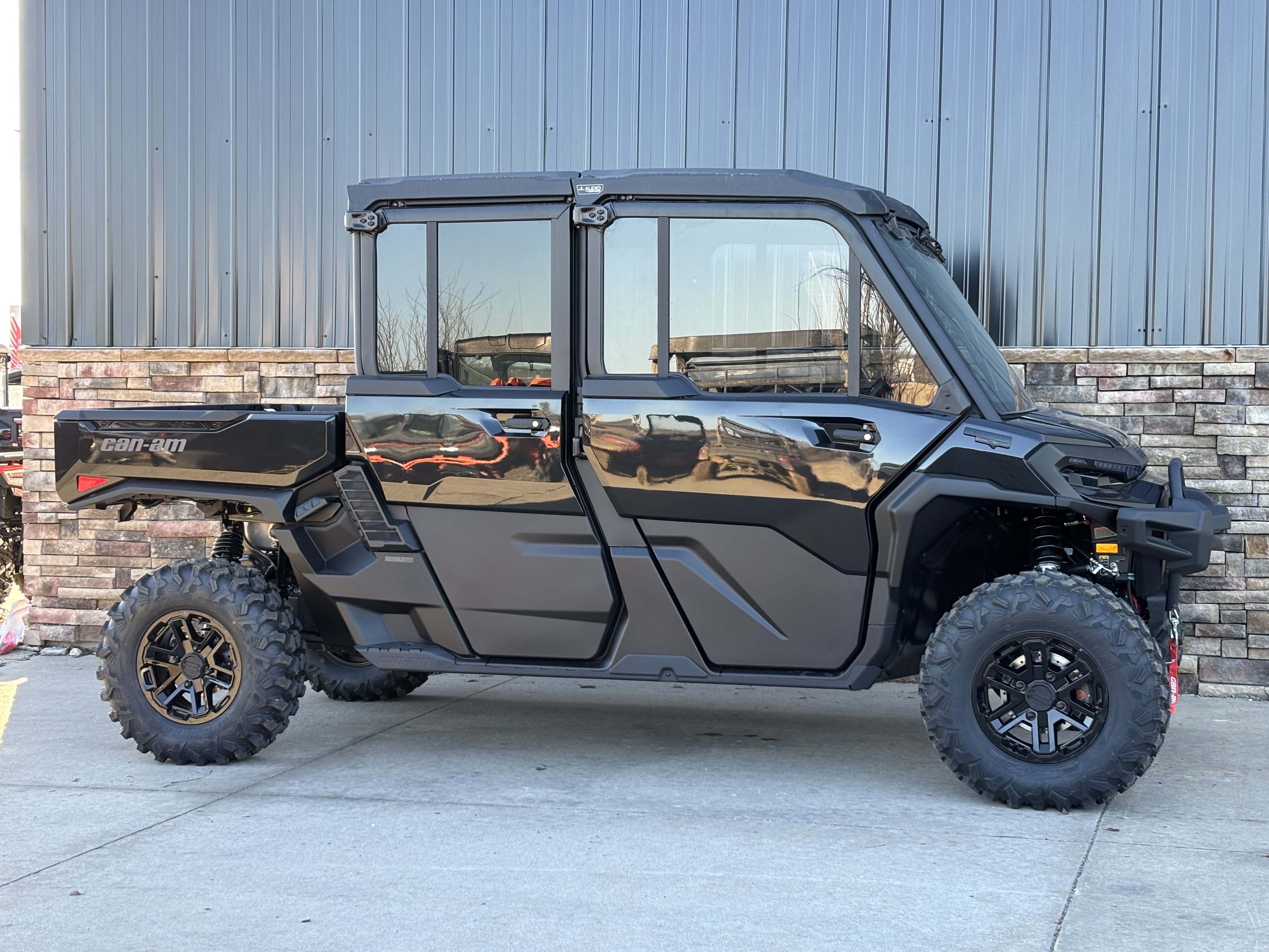 2026 Can-Am Defender MAX Lone Star CAB HD11 in Columbia, Missouri - Photo 3