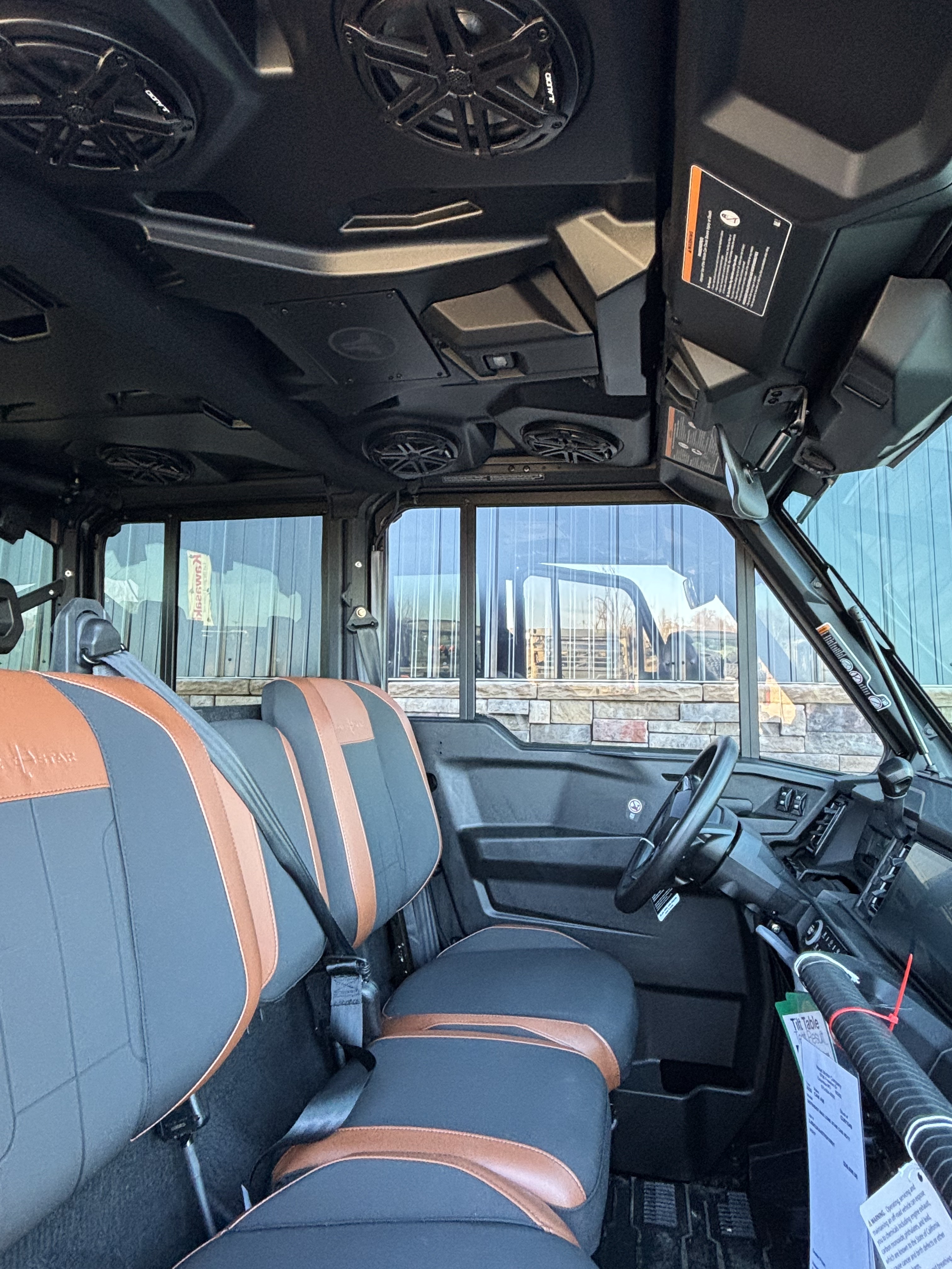 2026 Can-Am Defender MAX Lone Star CAB HD11 in Columbia, Missouri - Photo 5