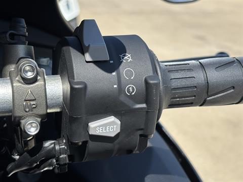 2026 Kawasaki Ninja® ZX™-10R ABS in Columbia, Missouri - Photo 11