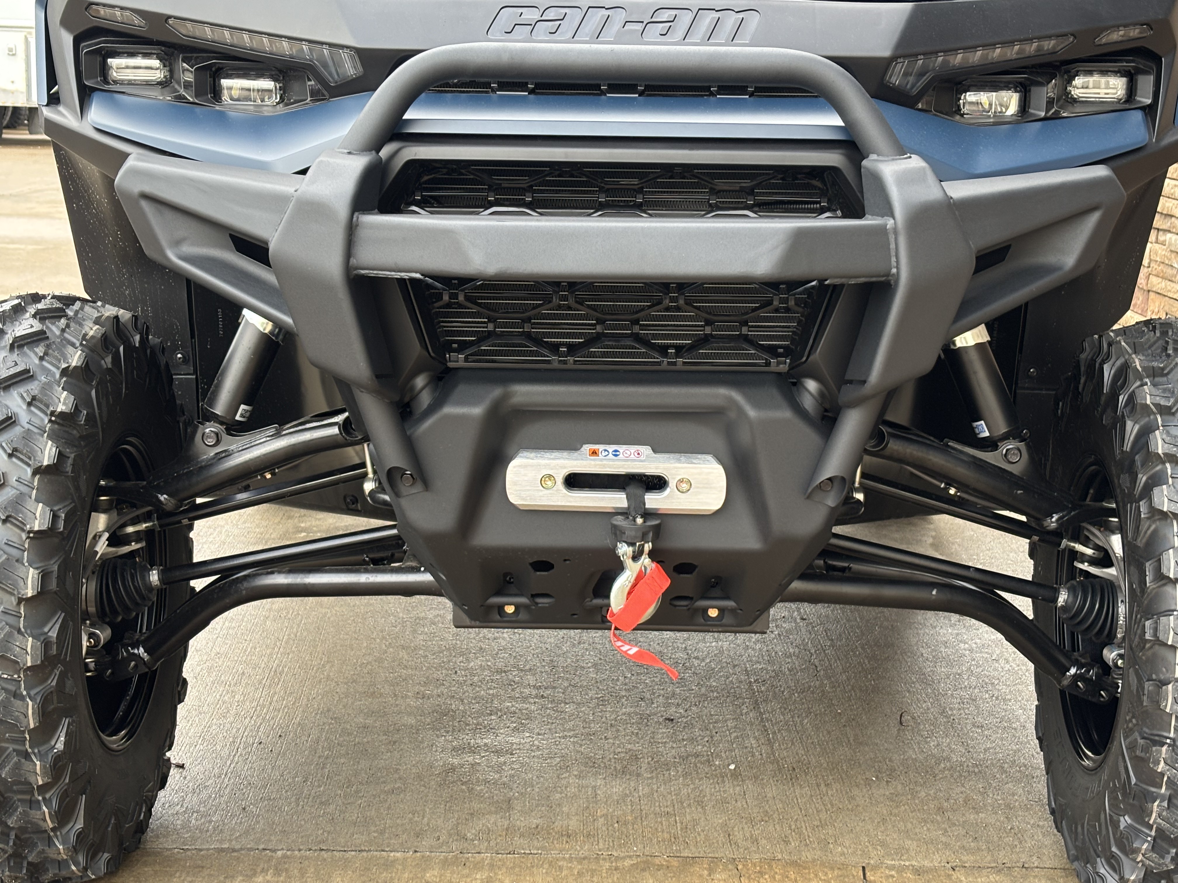 2026 Can-Am DEFENDER LTD CAB HD11 in Columbia, Missouri - Photo 5