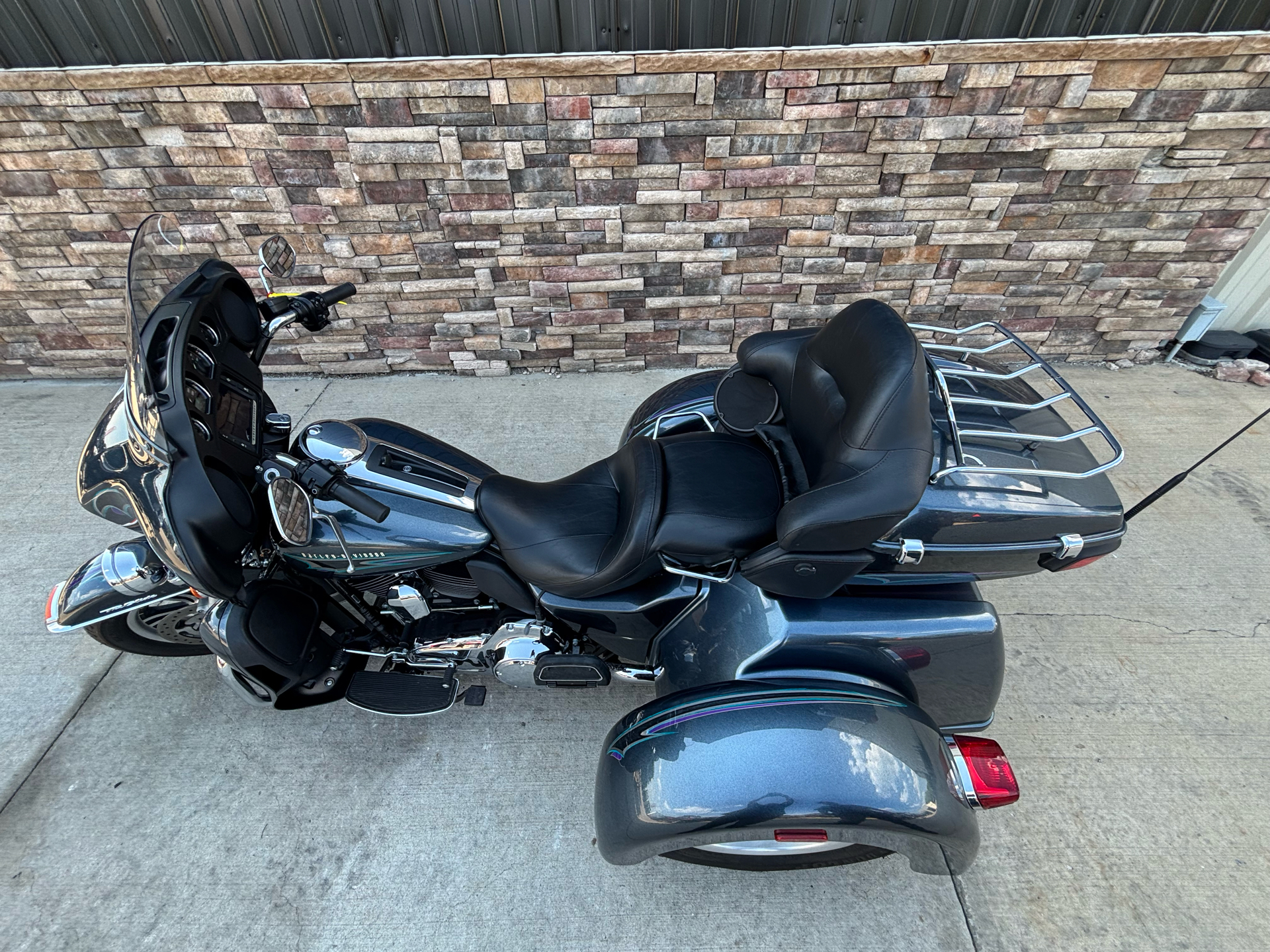 2015 Harley-Davidson Tri Glide® Ultra in Columbia, Missouri - Photo 8
