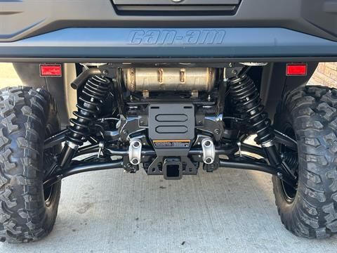 2026 Can-Am Defender MAX XT CAB HD11 in Columbia, Missouri - Photo 14