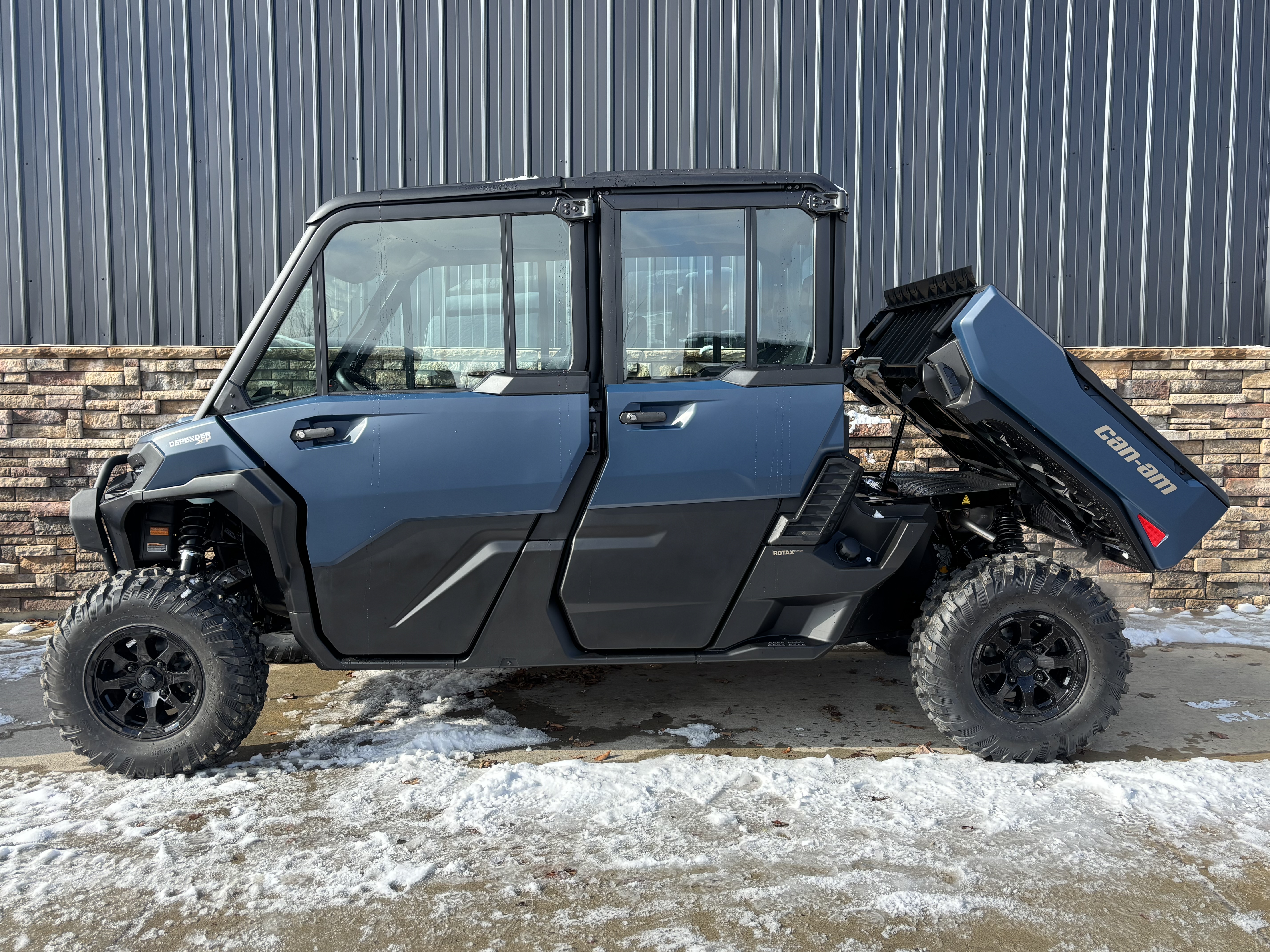 2026 Can-Am Defender MAX XT CAB HD11 in Columbia, Missouri - Photo 7