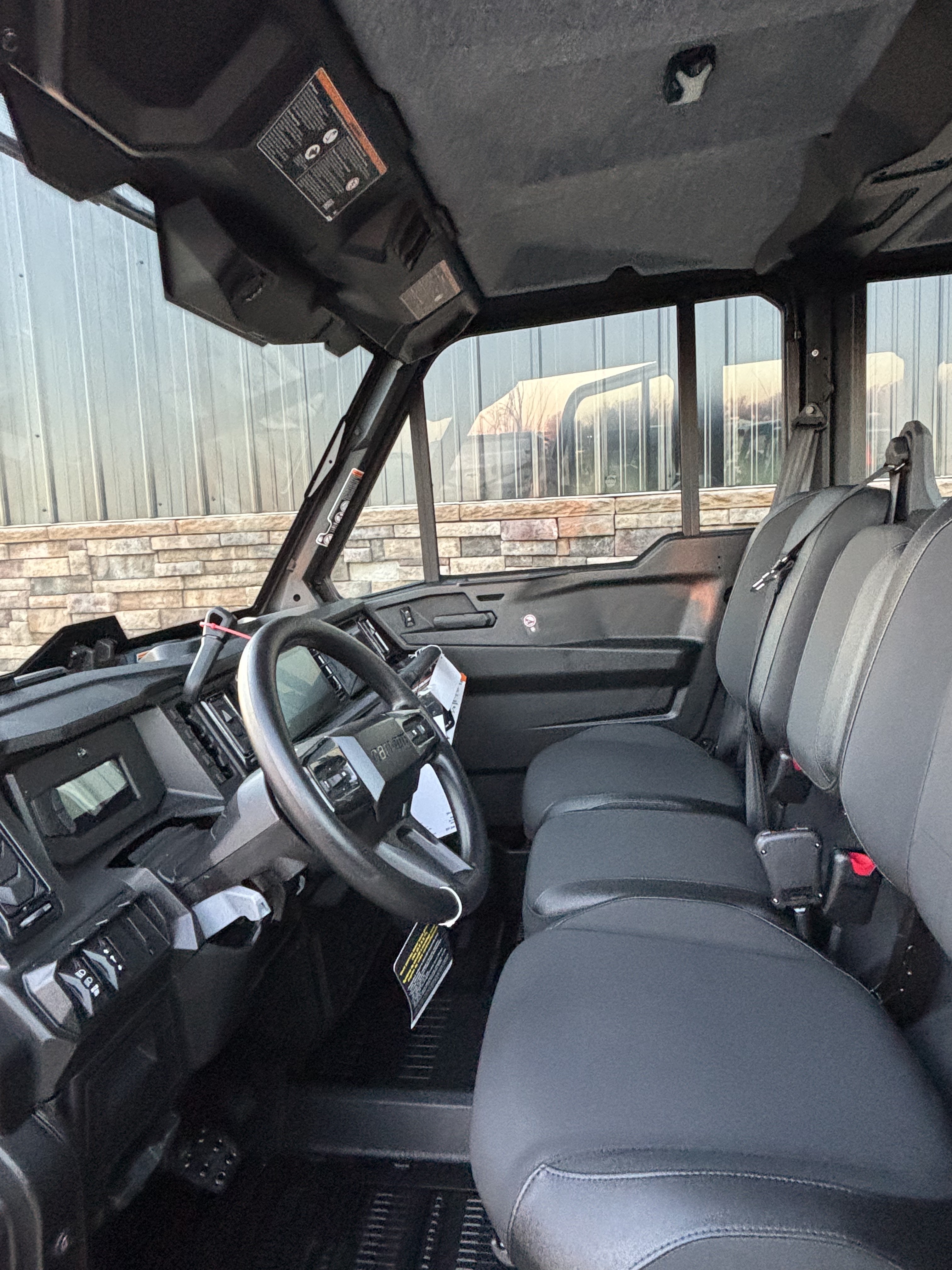 2026 Can-Am Defender MAX XT CAB HD11 in Columbia, Missouri - Photo 8