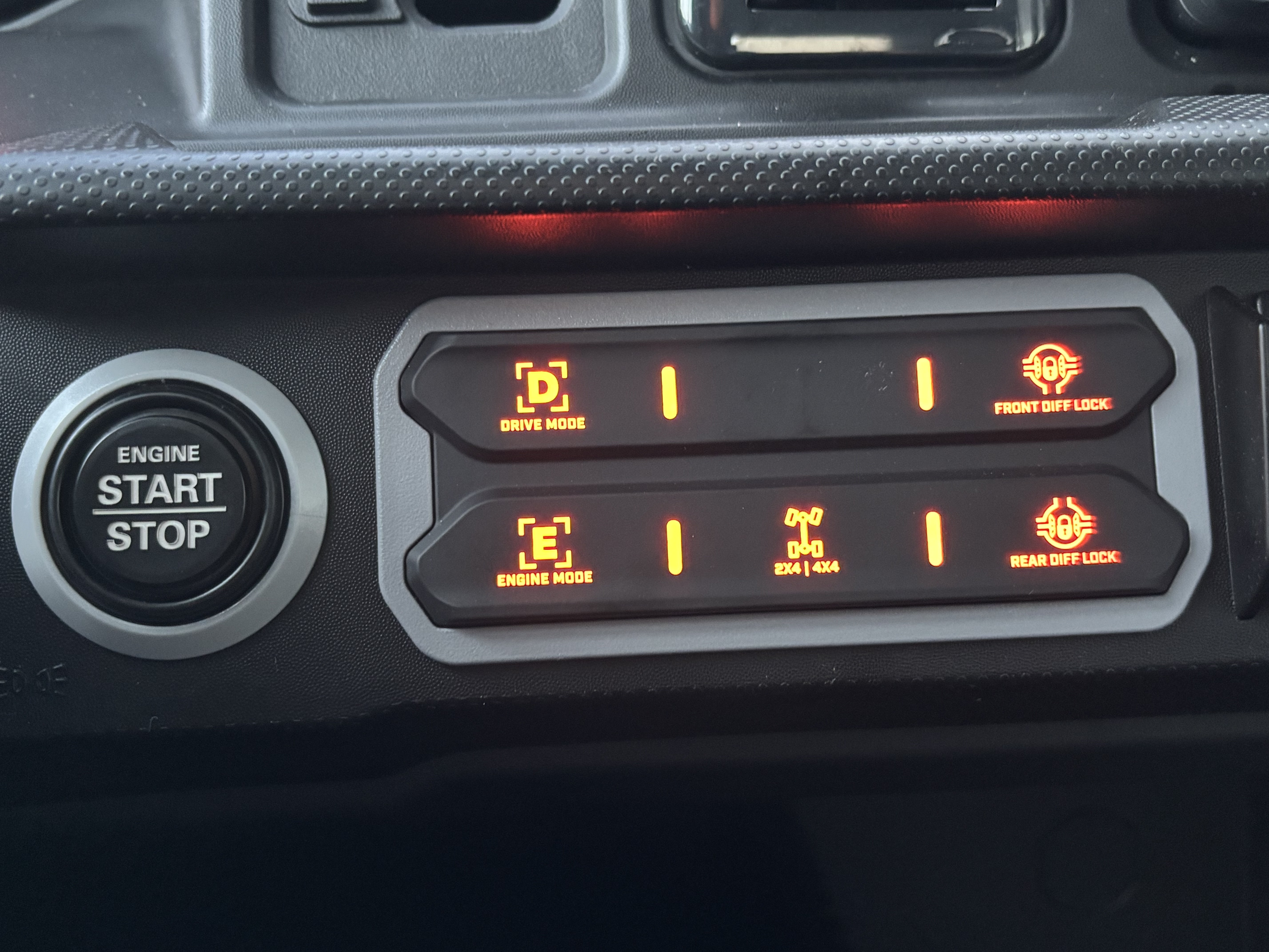 2026 Can-Am Defender MAX XT CAB HD11 in Columbia, Missouri - Photo 11