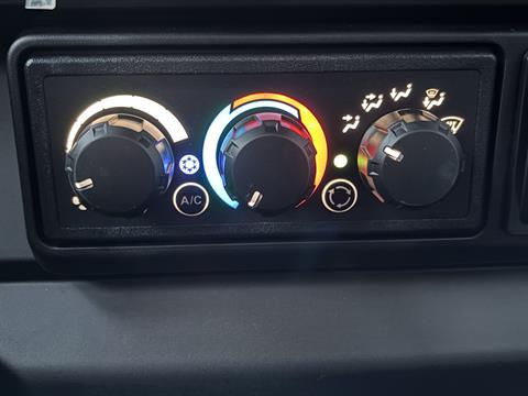 2026 Can-Am Defender MAX XT CAB HD11 in Columbia, Missouri - Photo 12