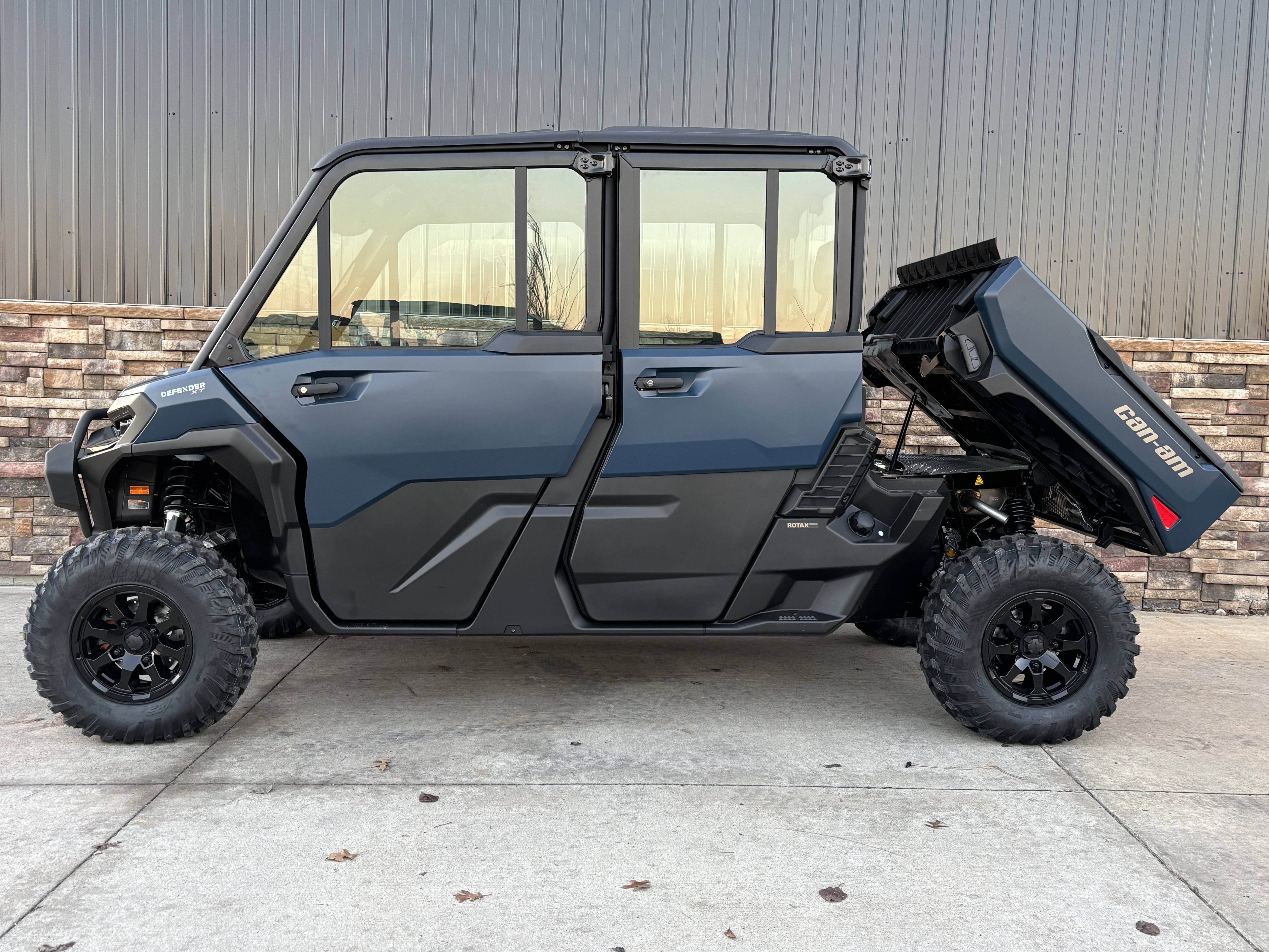 2026 Can-Am Defender MAX XT CAB HD11 in Columbia, Missouri - Photo 13