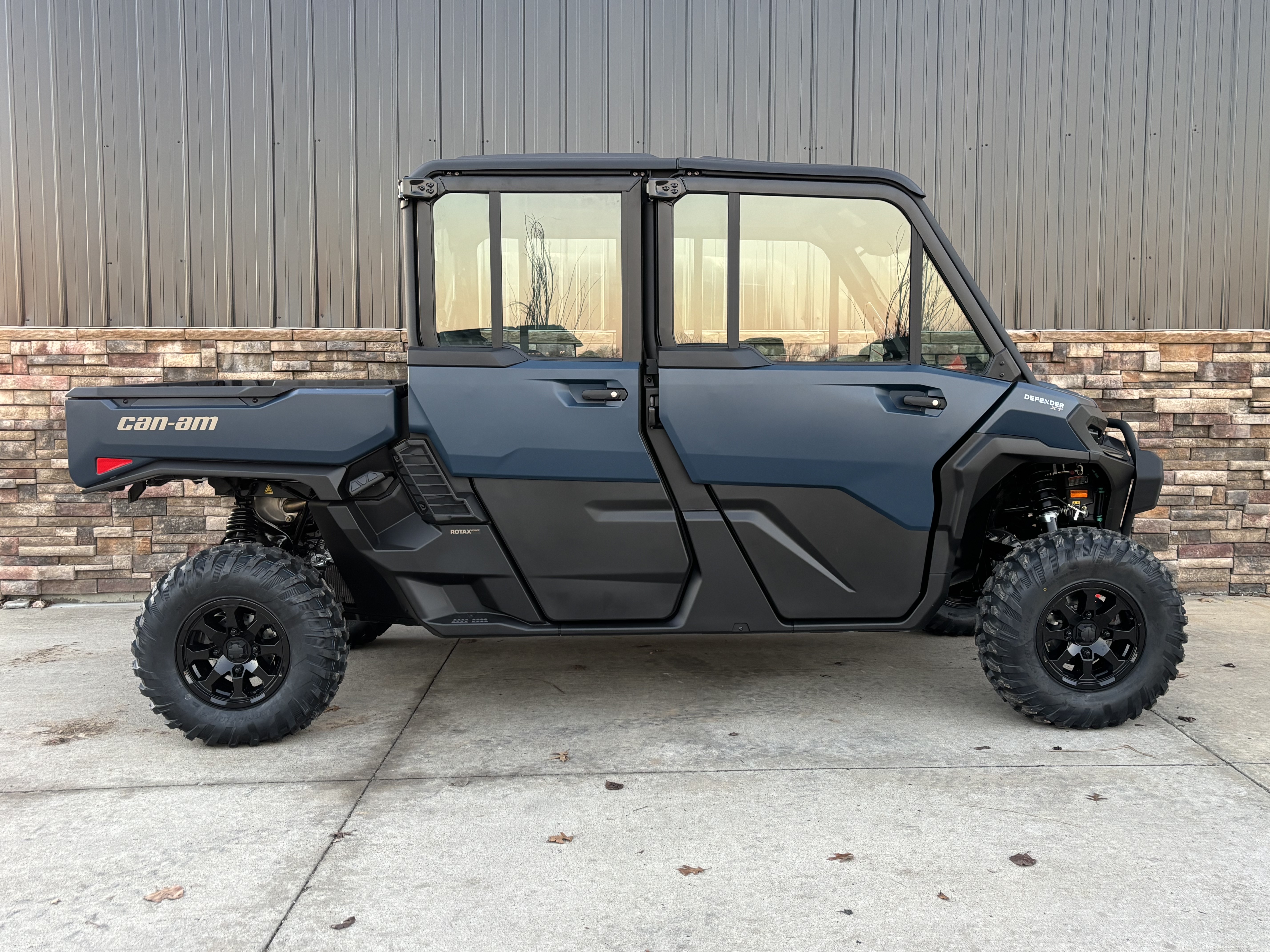 2026 Can-Am Defender MAX XT CAB HD11 in Columbia, Missouri - Photo 17