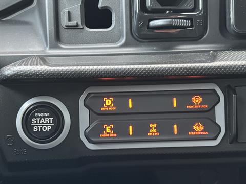 2026 Can-Am Defender MAX XT CAB HD11 in Columbia, Missouri - Photo 13