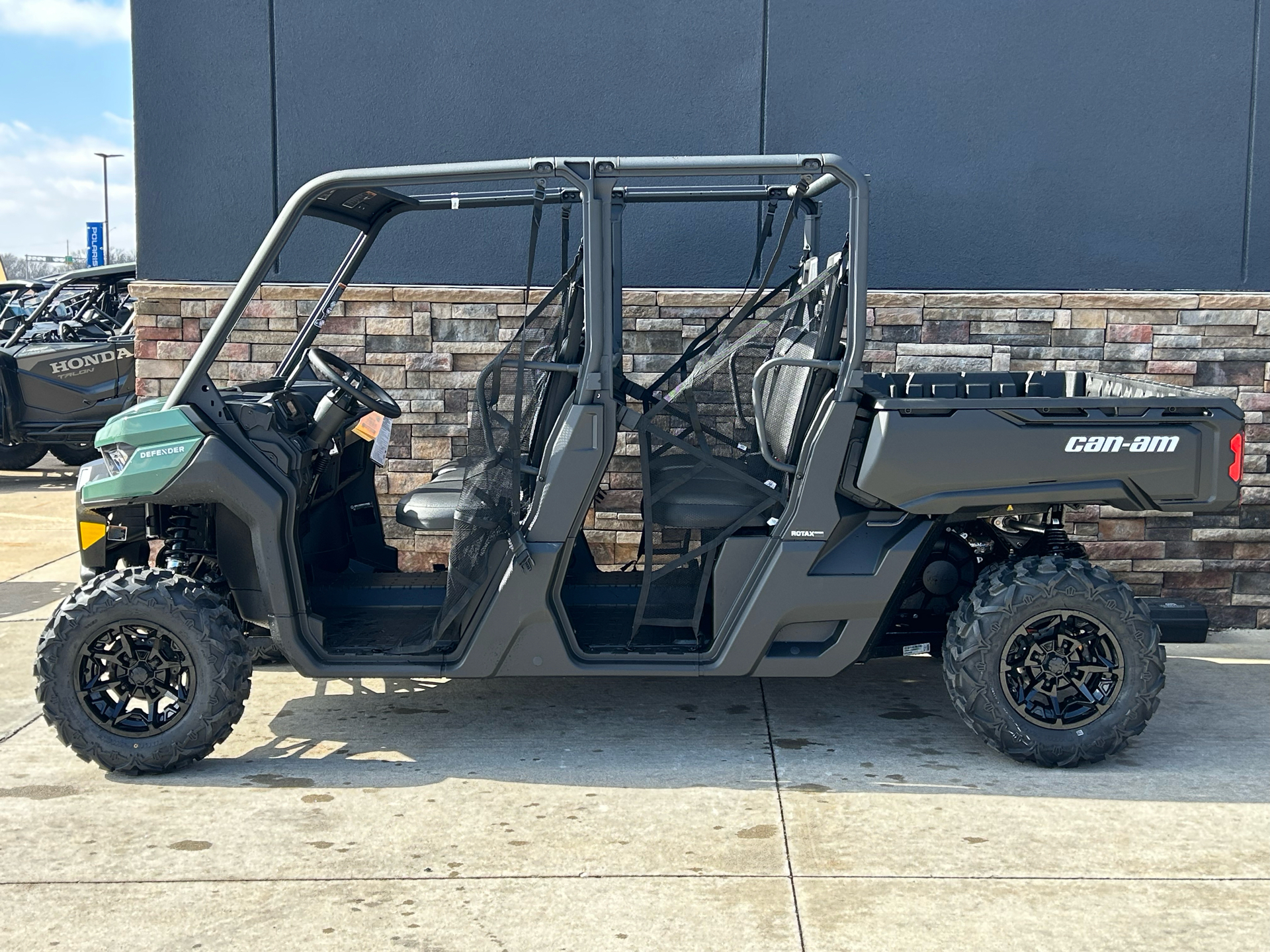 2025 Can-Am Defender MAX DPS HD7 in Columbia, Missouri - Photo 1