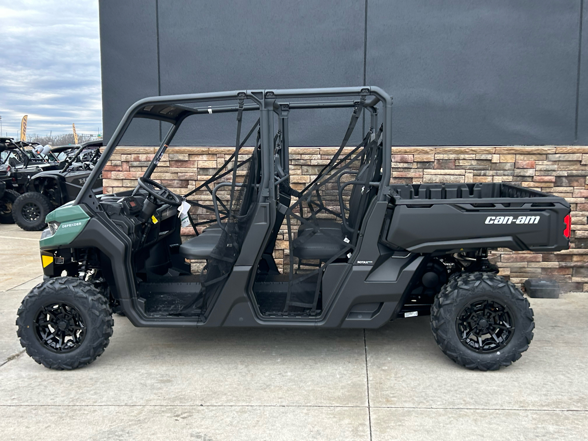 2025 Can-Am Defender MAX DPS HD7 in Columbia, Missouri - Photo 1