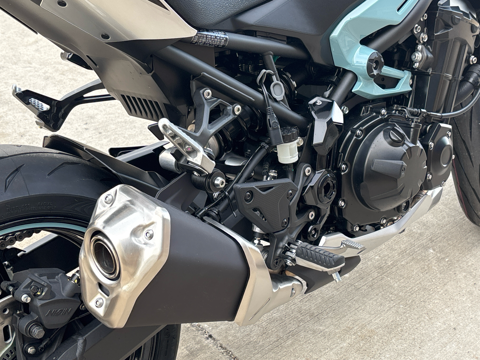 2025 Kawasaki Z900 ABS in Columbia, Missouri - Photo 10