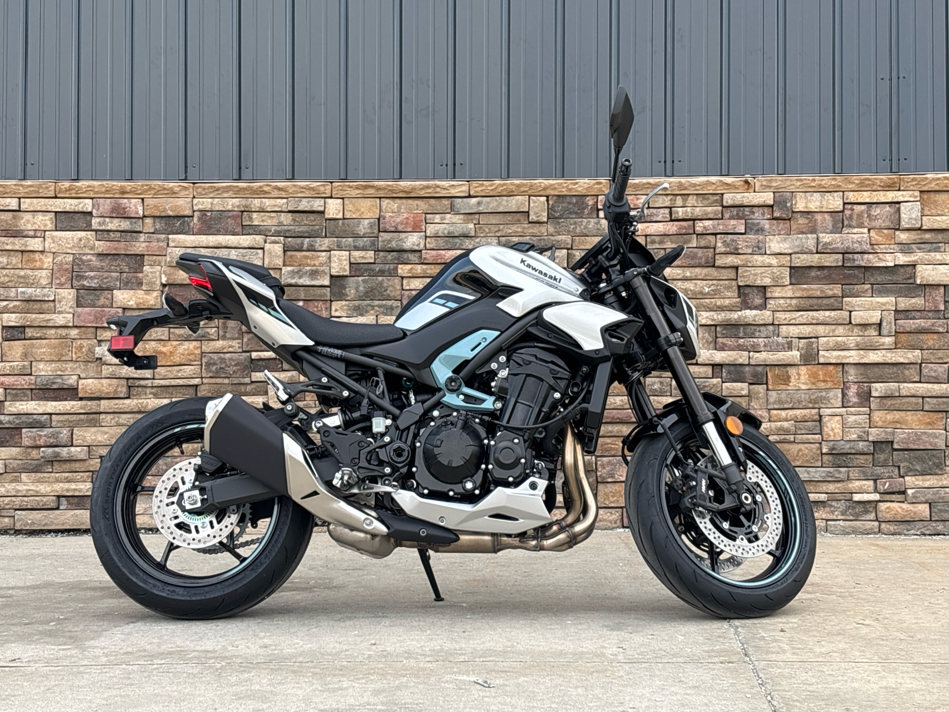 2025 Kawasaki Z900 ABS in Columbia, Missouri - Photo 13