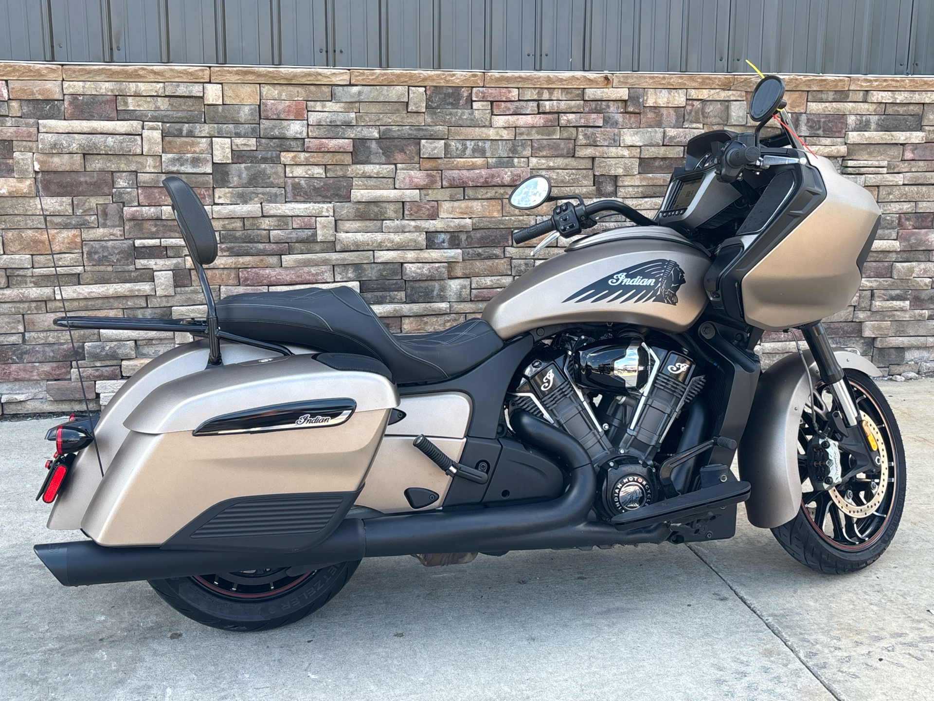 2020 Indian Motorcycle Challenger® Dark Horse® in Columbia, Missouri - Photo 2