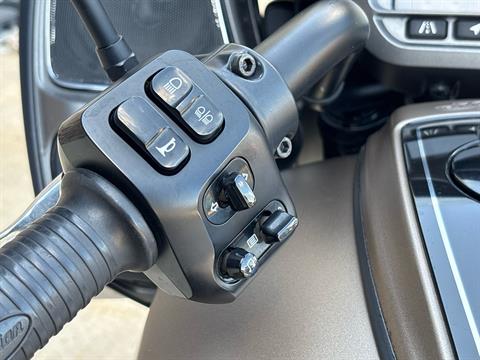 2020 Indian Motorcycle Challenger® Dark Horse® in Columbia, Missouri - Photo 7