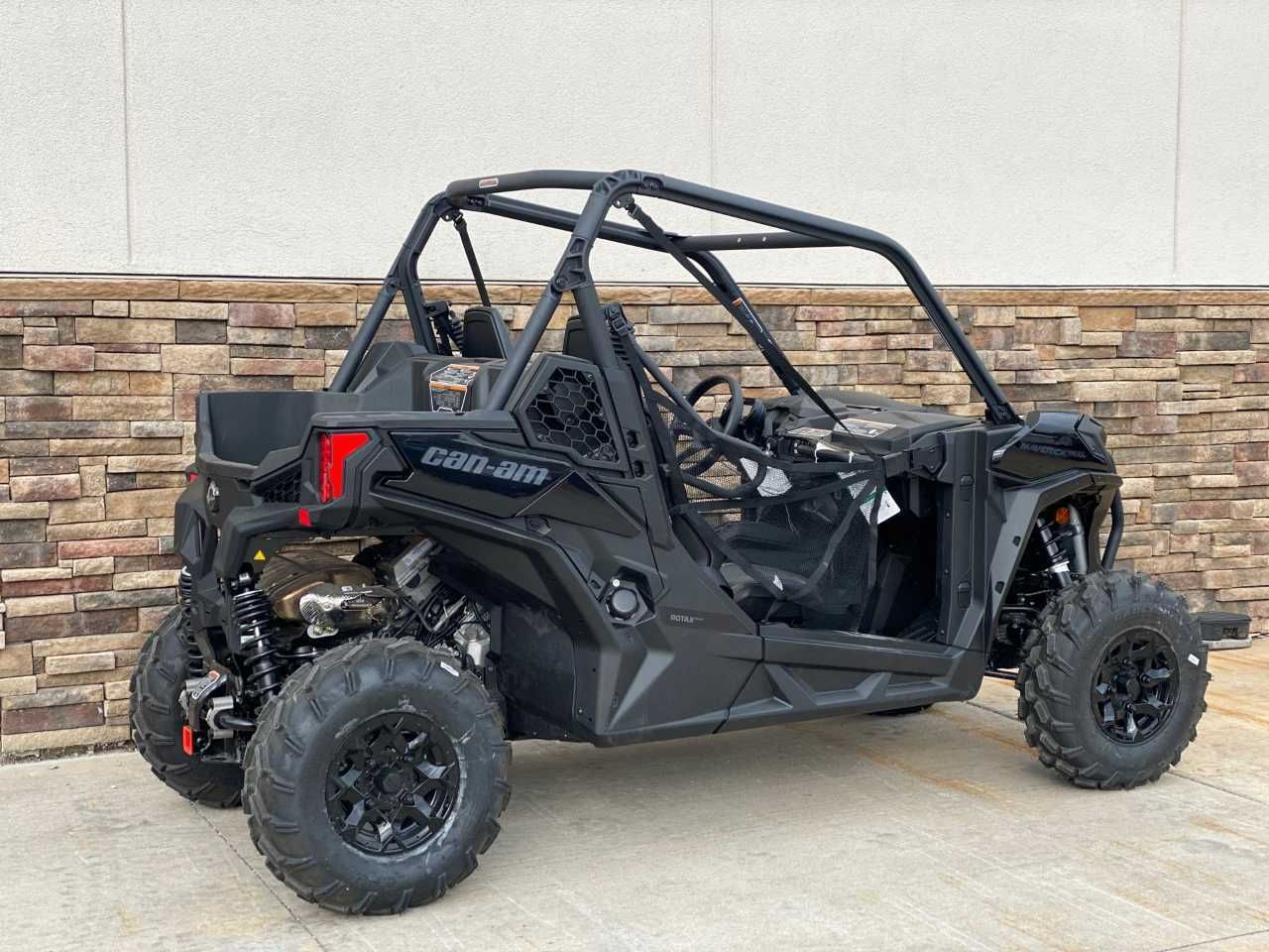 2023 Can-Am Maverick Trail DPS 700 in Columbia, Missouri - Photo 3