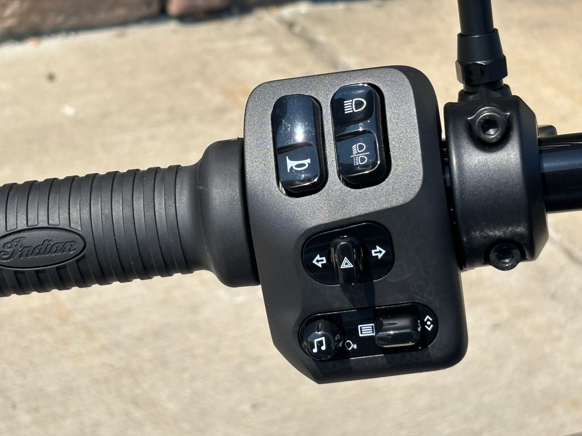 2025 Indian Motorcycle Chief Dark Horse® in Columbia, Missouri - Photo 7