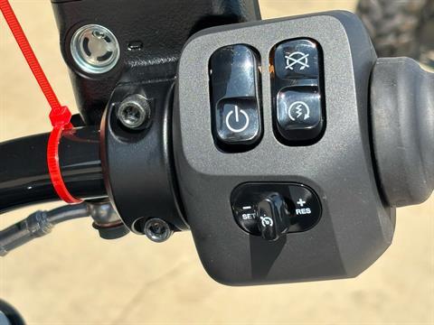 2025 Indian Motorcycle Chief Dark Horse® in Columbia, Missouri - Photo 9