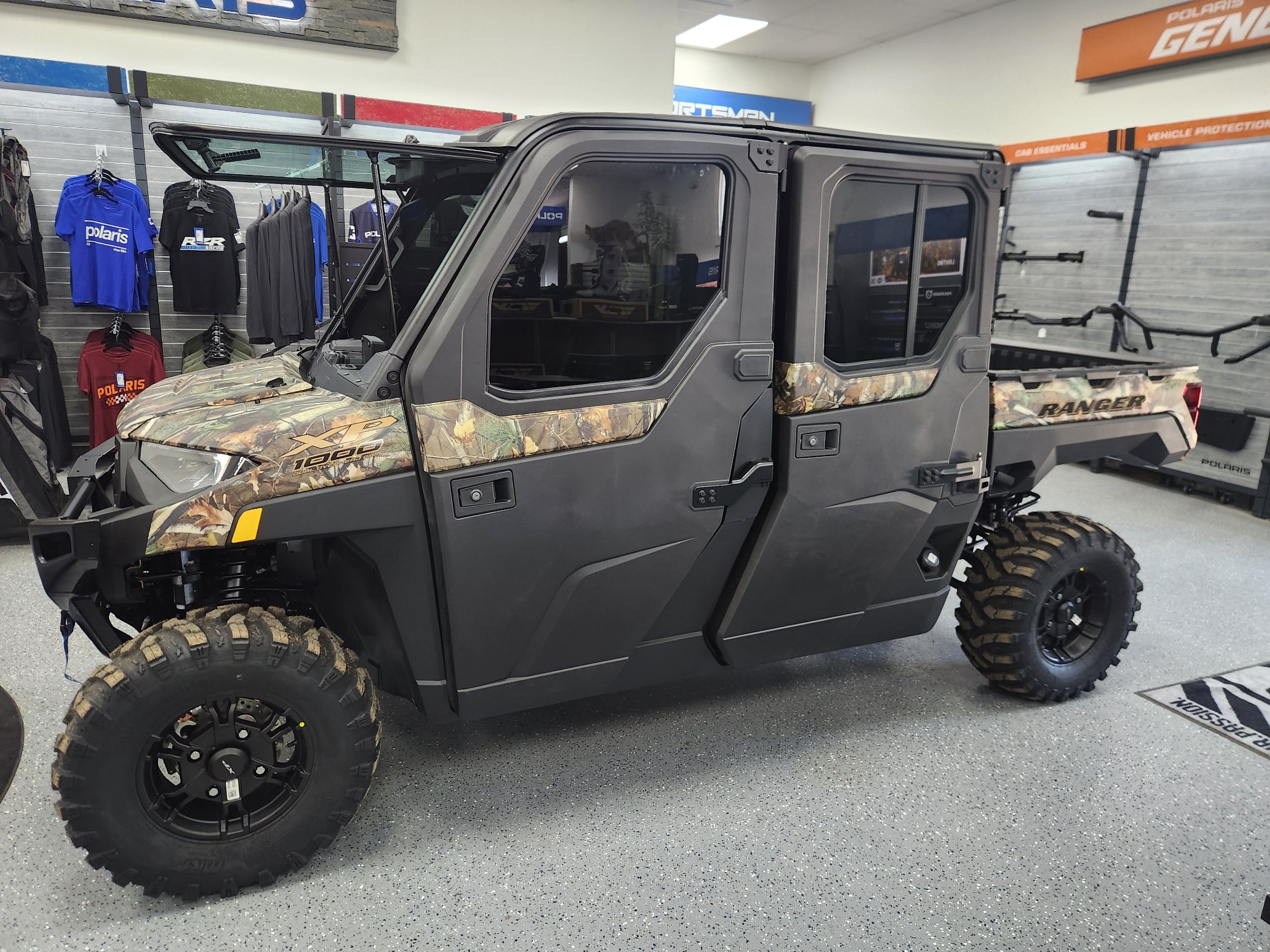 2027 Ranger Crew XP 1000 NorthStar Ultimate